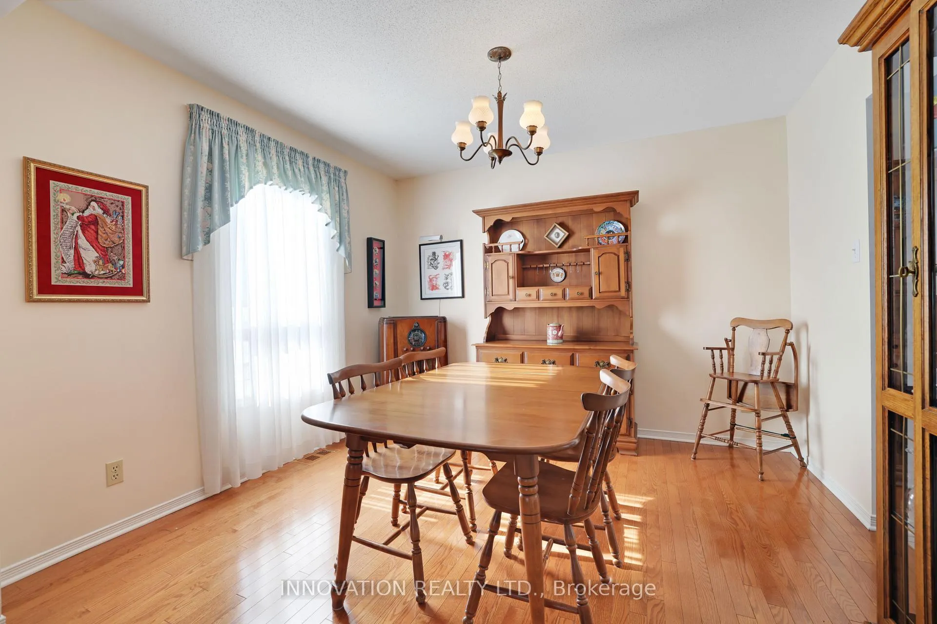 Photo 9 of 31 Silver Horse Crescent, Ottawa, Kanata - Bridlewood — HOMEH