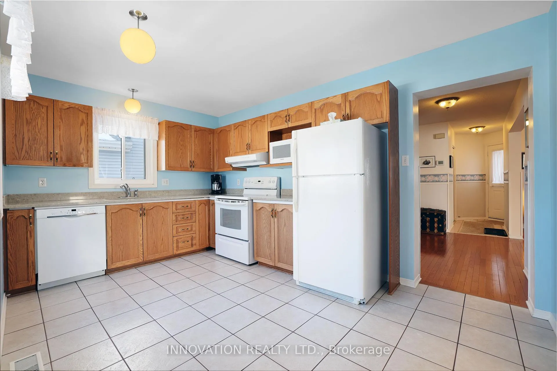 Photo 11 of 31 Silver Horse Crescent, Ottawa, Kanata - Bridlewood — HOMEH