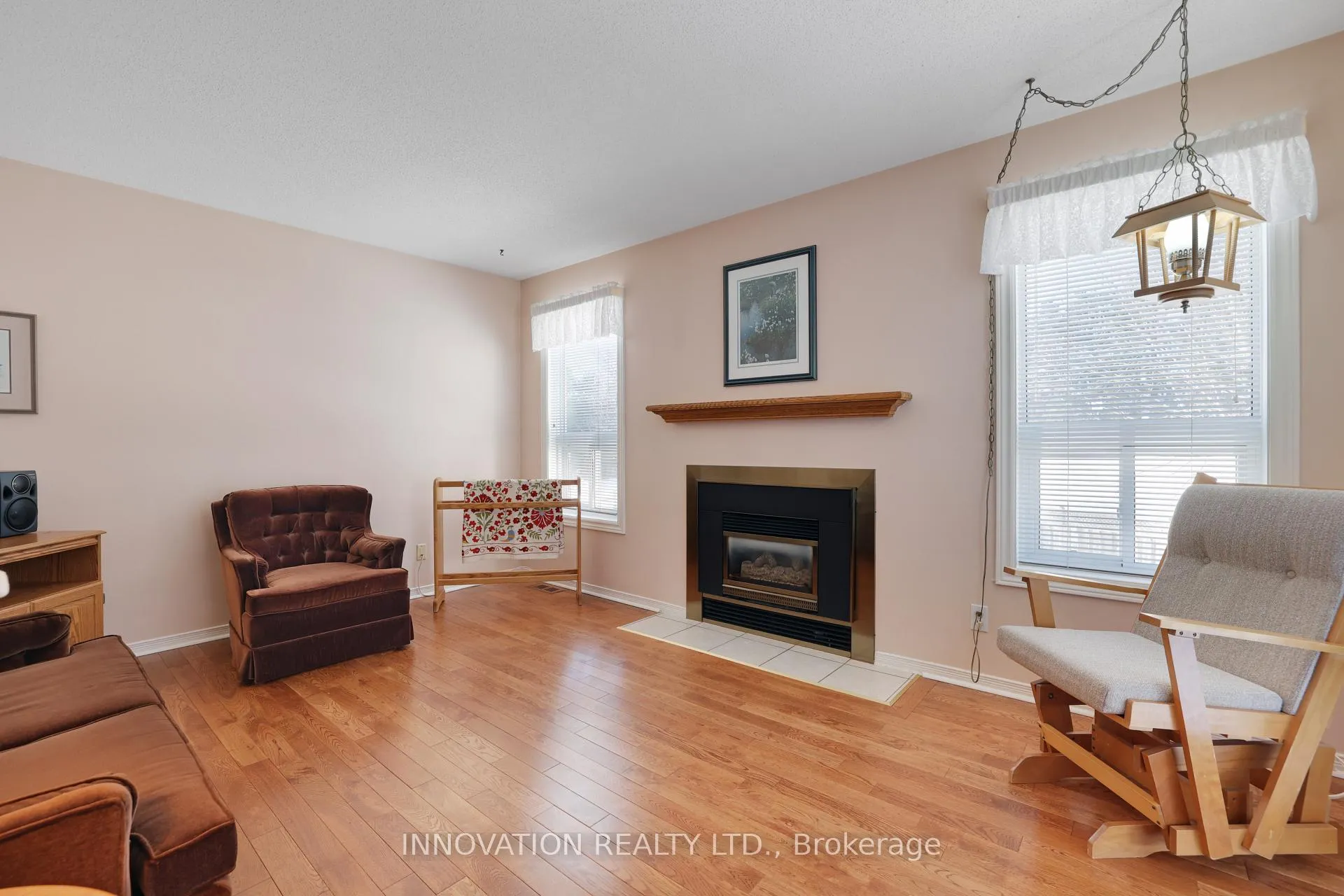 Photo 14 of 31 Silver Horse Crescent, Ottawa, Kanata - Bridlewood — HOMEH