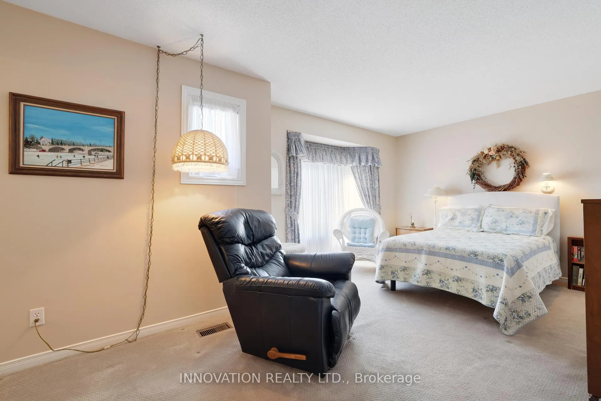 Photo 17 of 31 Silver Horse Crescent, Ottawa, Kanata - Bridlewood — HOMEH