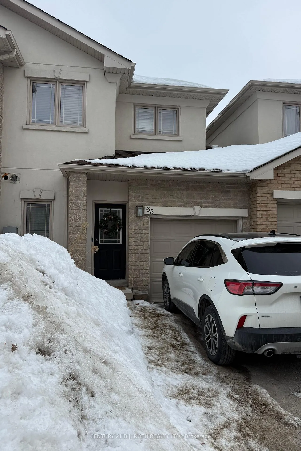 Photo 2 of Unit 63, 175 Stanley Street, Barrie, East Bayfield — HOMEH