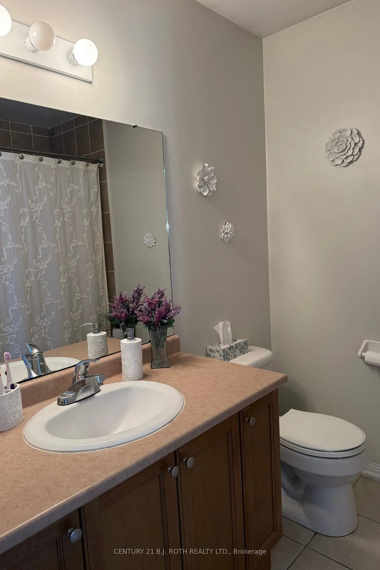 Photo 18 of Unit 63, 175 Stanley Street, Barrie, East Bayfield — HOMEH