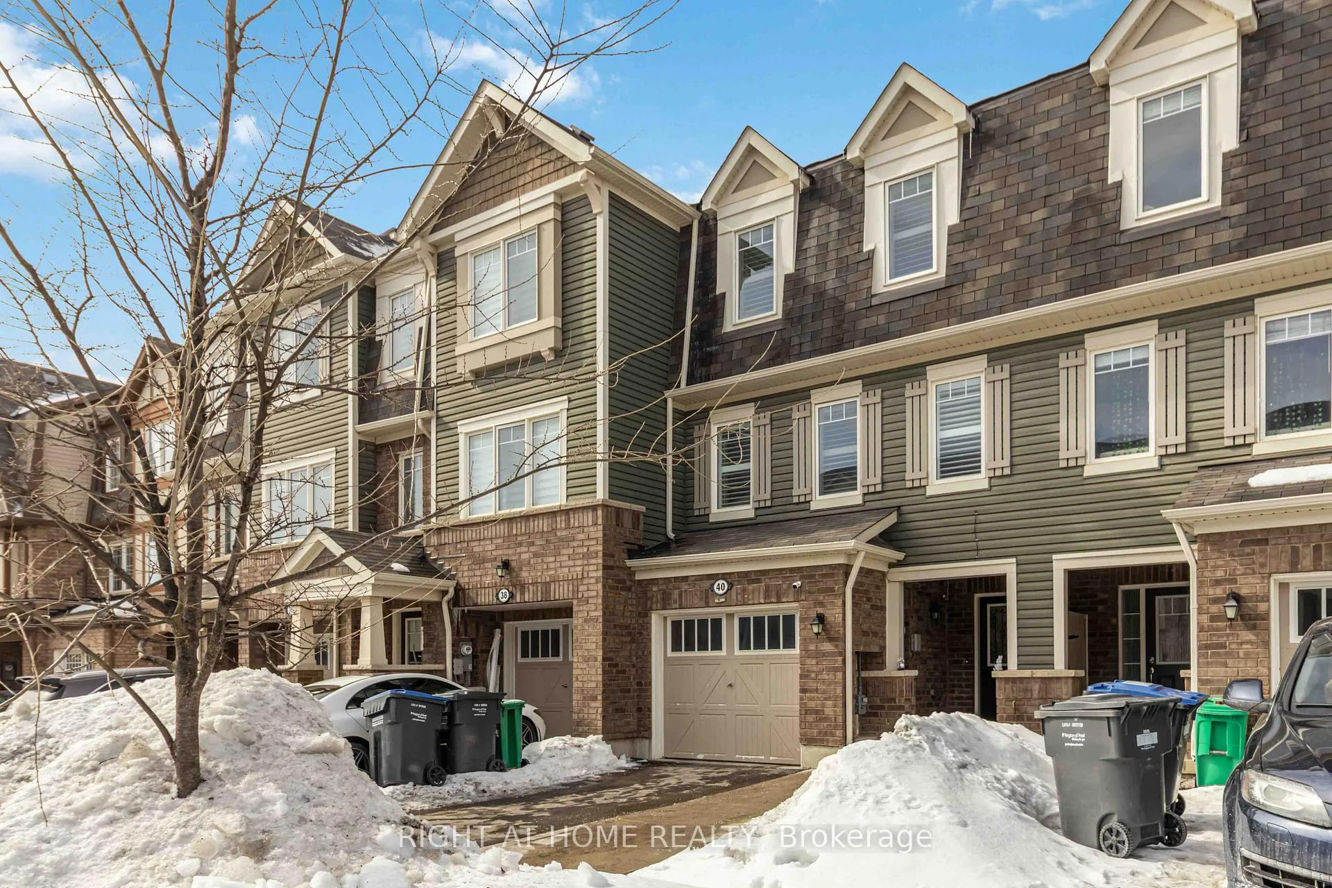 Photo 2 of 40 Stewardship Rd E, Brampton, Northwest Brampton — HOMEH