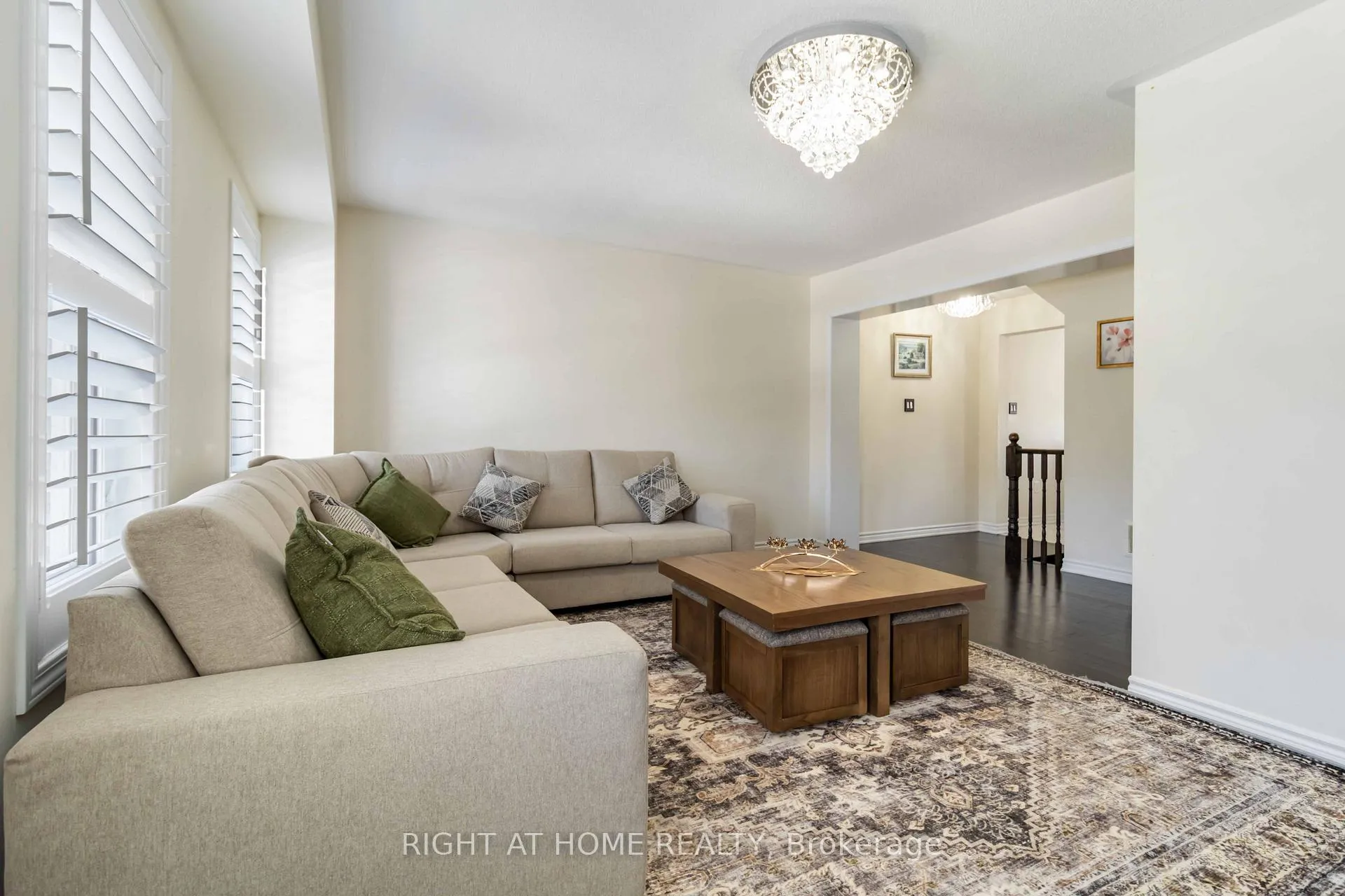 Photo 9 of 40 Stewardship Rd E, Brampton, Northwest Brampton — HOMEH