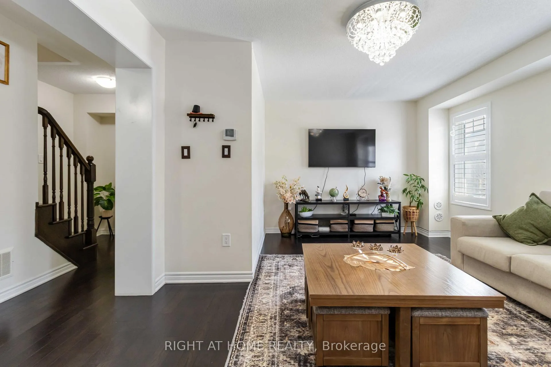 Photo 10 of 40 Stewardship Rd E, Brampton, Northwest Brampton — HOMEH