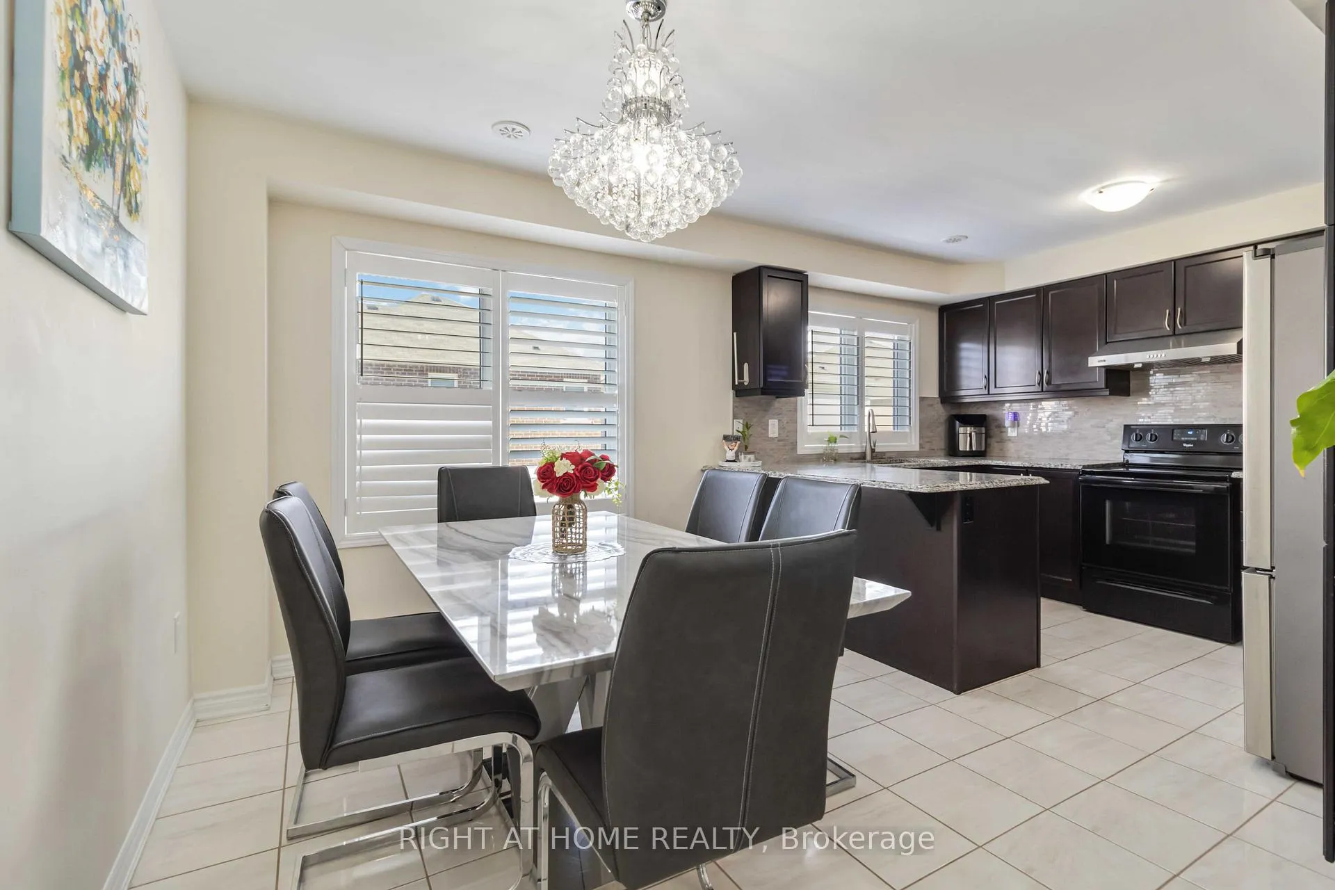 Photo 11 of 40 Stewardship Rd E, Brampton, Northwest Brampton — HOMEH
