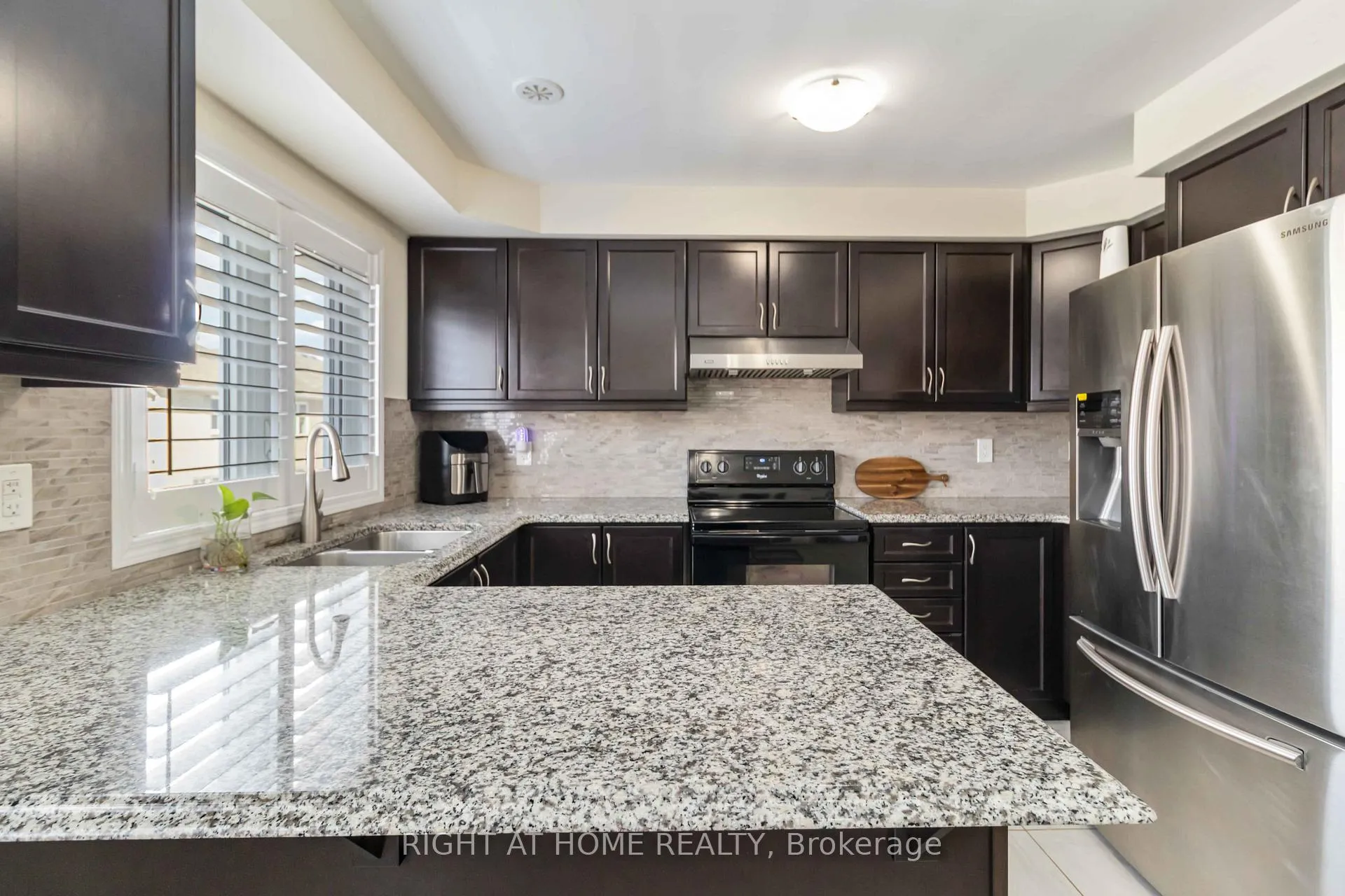 Photo 14 of 40 Stewardship Rd E, Brampton, Northwest Brampton — HOMEH