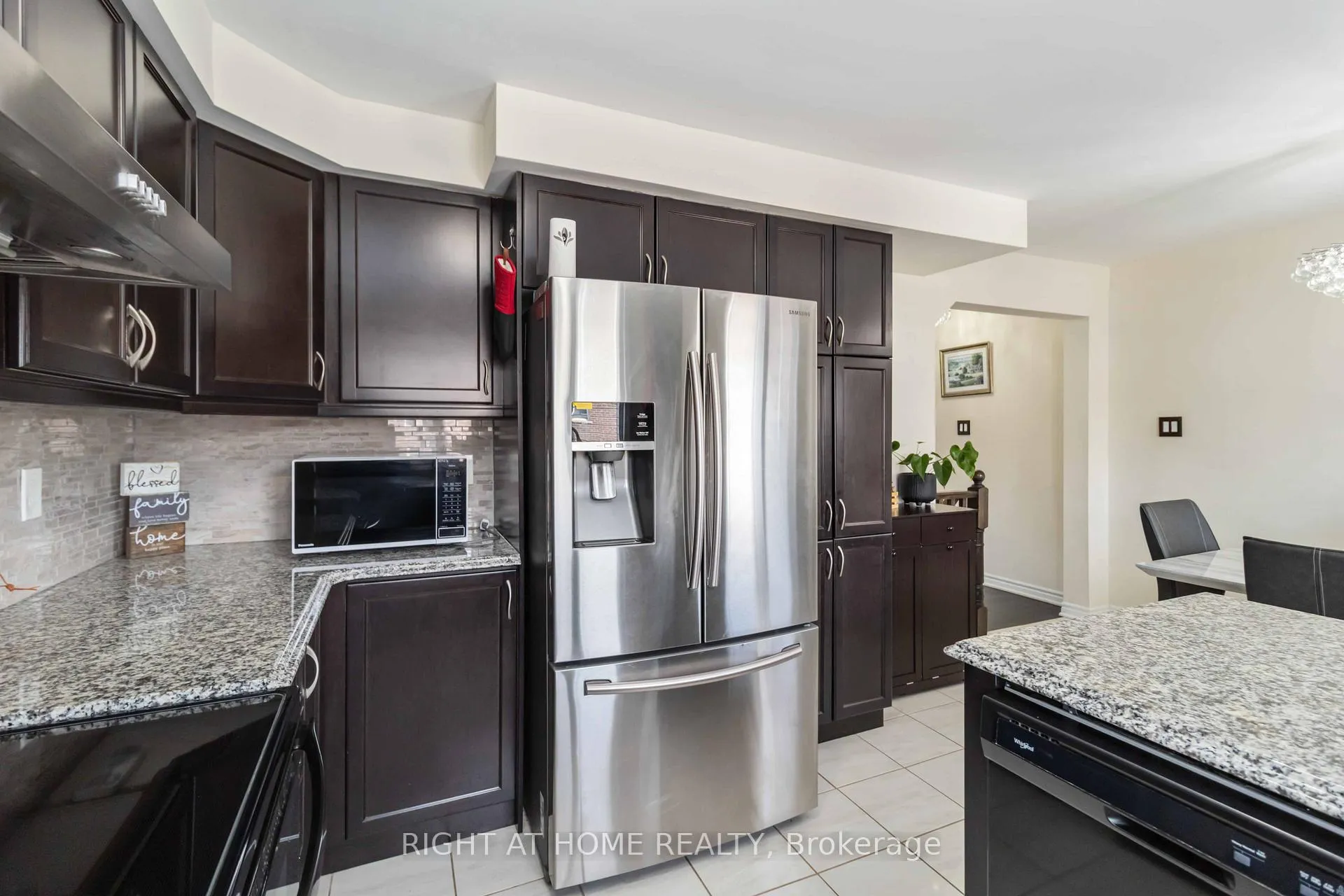 Photo 16 of 40 Stewardship Rd E, Brampton, Northwest Brampton — HOMEH