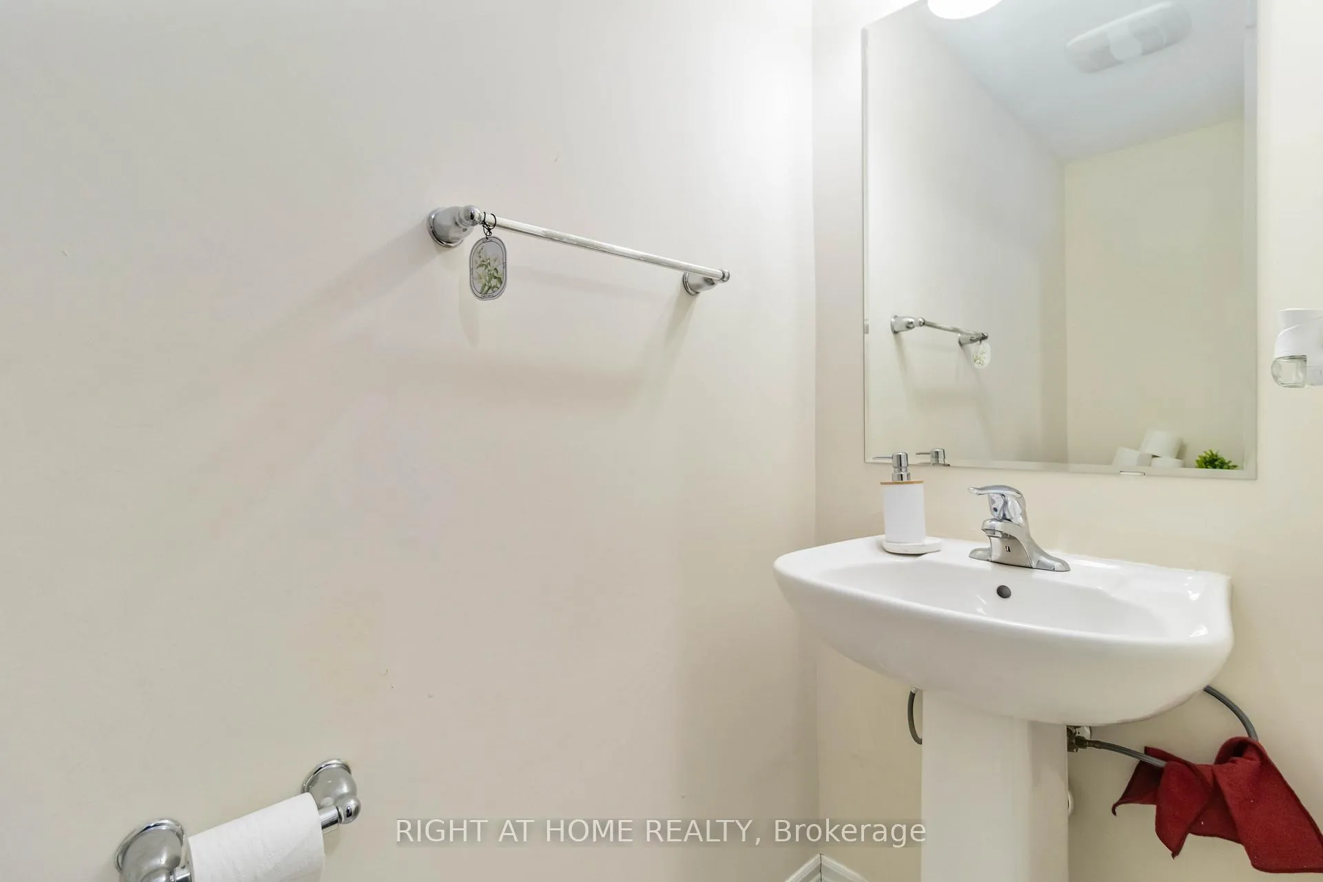 Photo 18 of 40 Stewardship Rd E, Brampton, Northwest Brampton — HOMEH