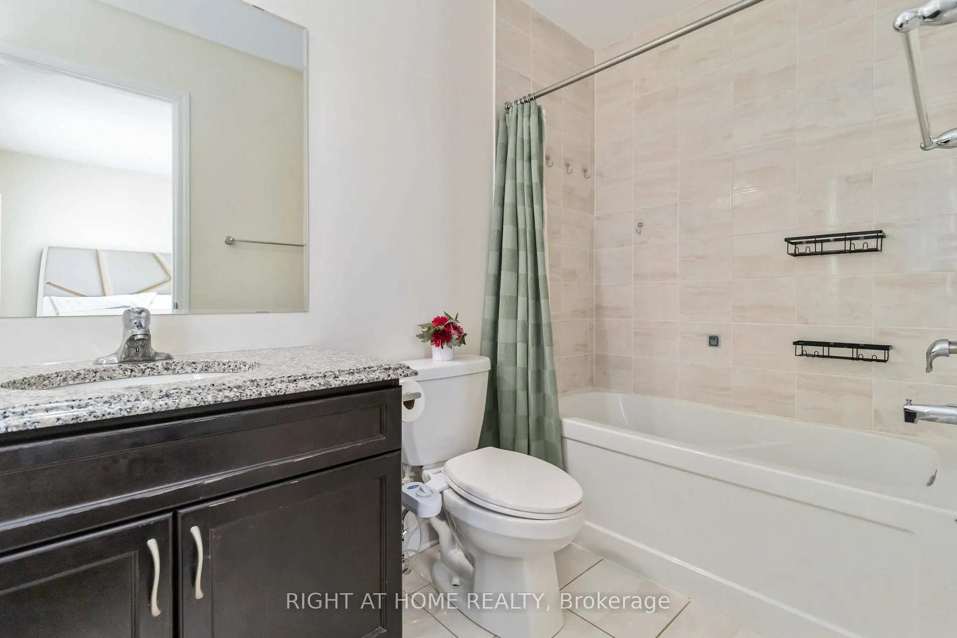 Photo 24 of 40 Stewardship Rd E, Brampton, Northwest Brampton — HOMEH