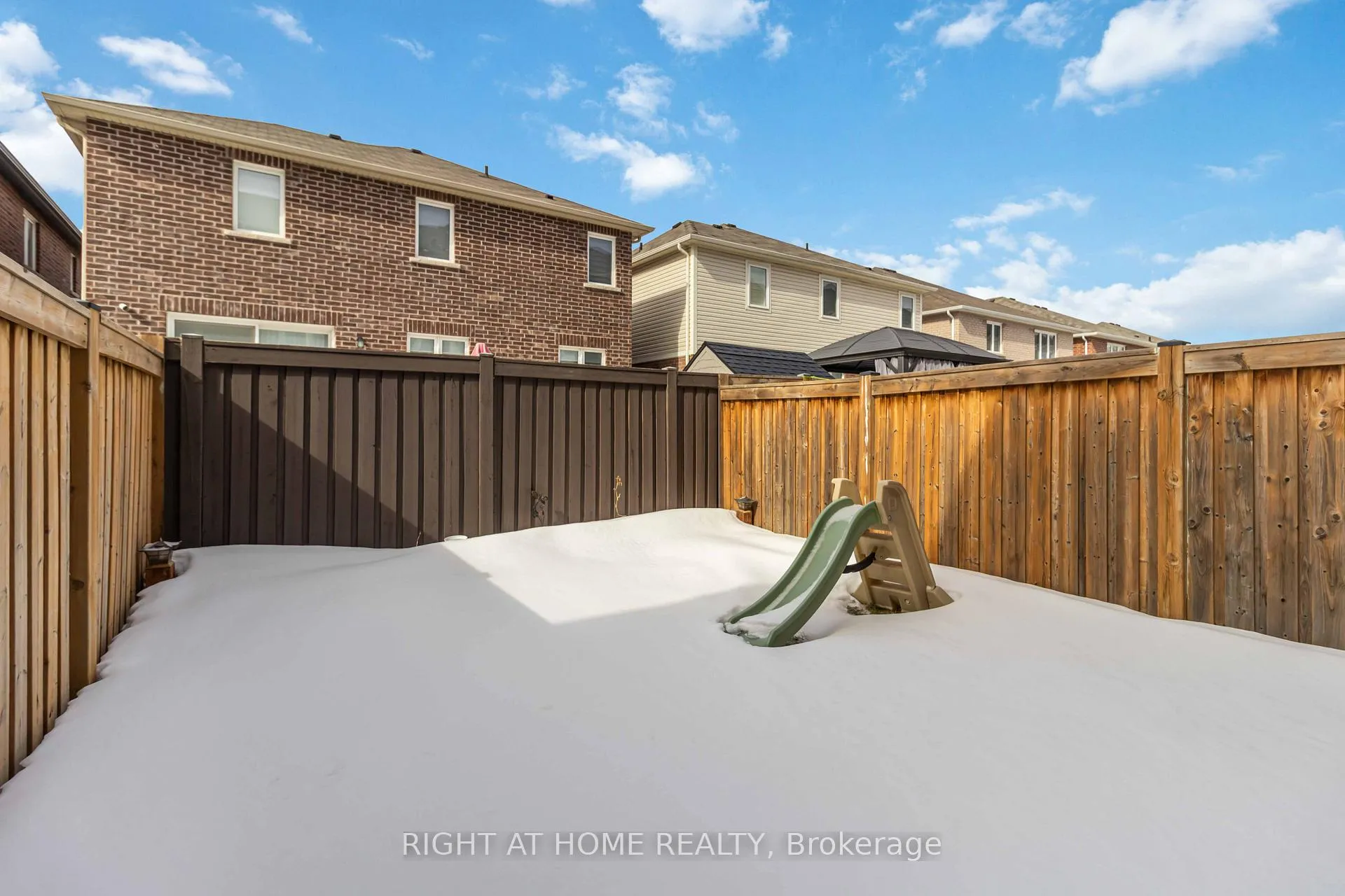 Photo 31 of 40 Stewardship Rd E, Brampton, Northwest Brampton — HOMEH