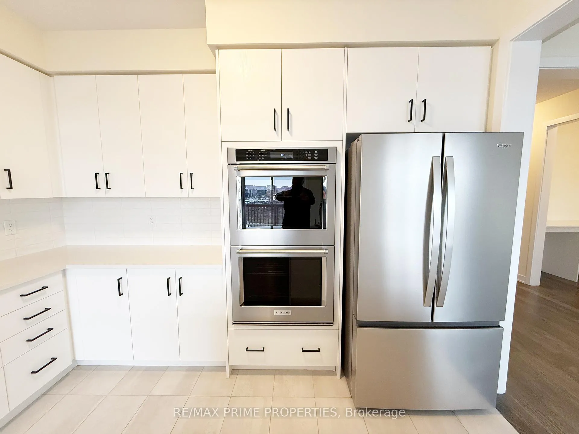 Photo 20 of 27 Starboard Crescent, Welland, Dain City — HOMEH
