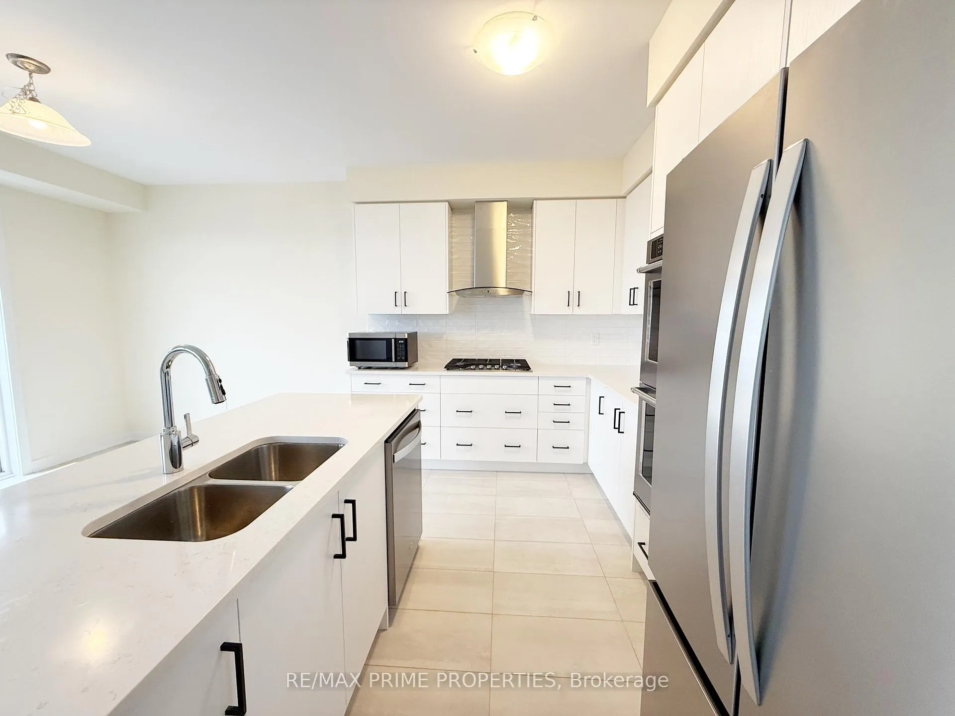 Photo 21 of 27 Starboard Crescent, Welland, Dain City — HOMEH