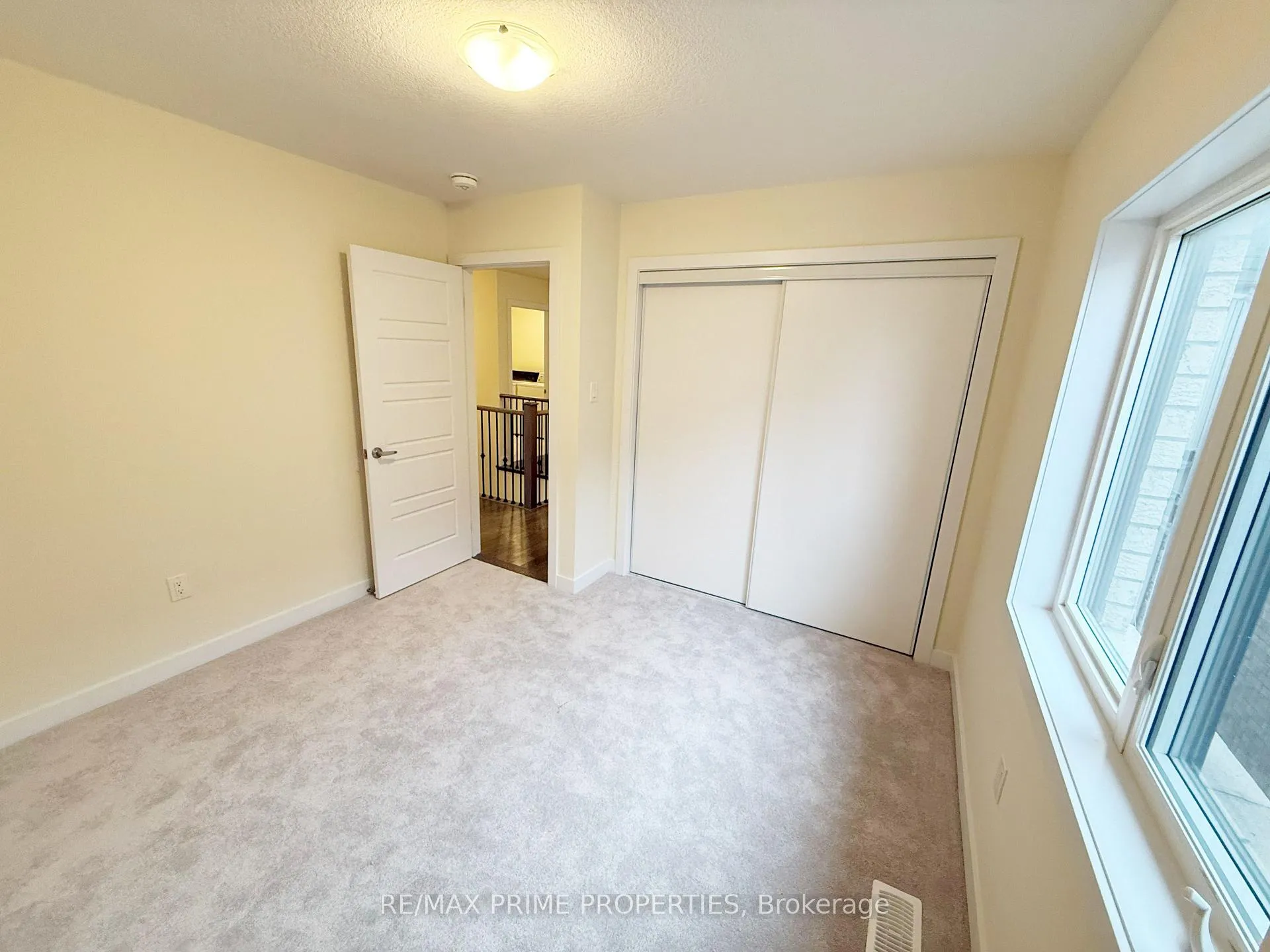 Photo 39 of 27 Starboard Crescent, Welland, Dain City — HOMEH