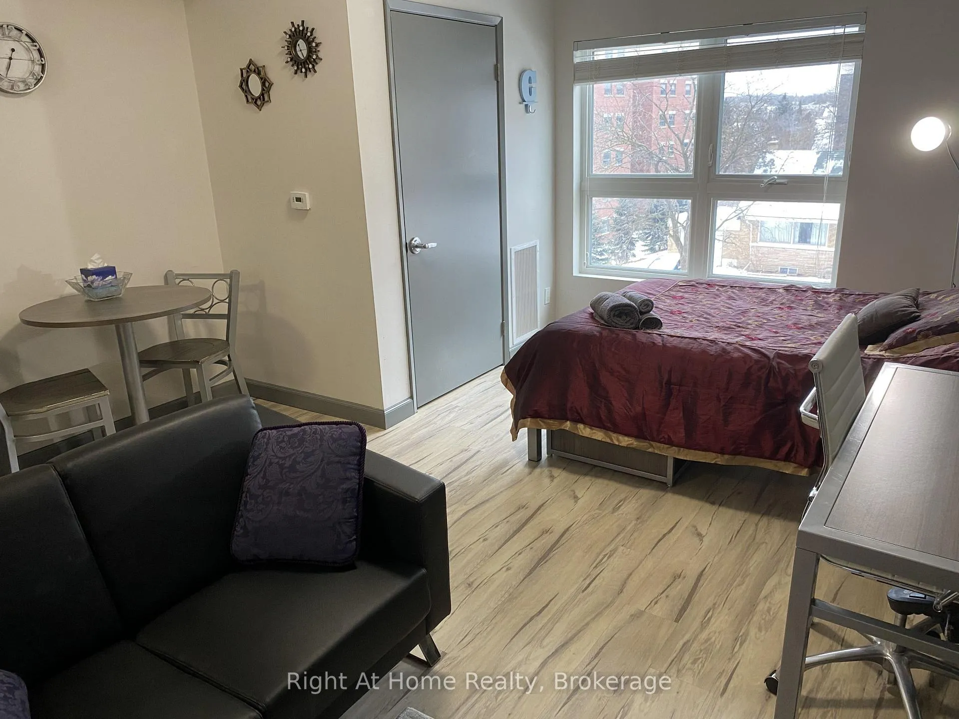 Photo 8 of Unit 1710, 258A Sunview Street, Waterloo, Beechwood/University — HOMEH