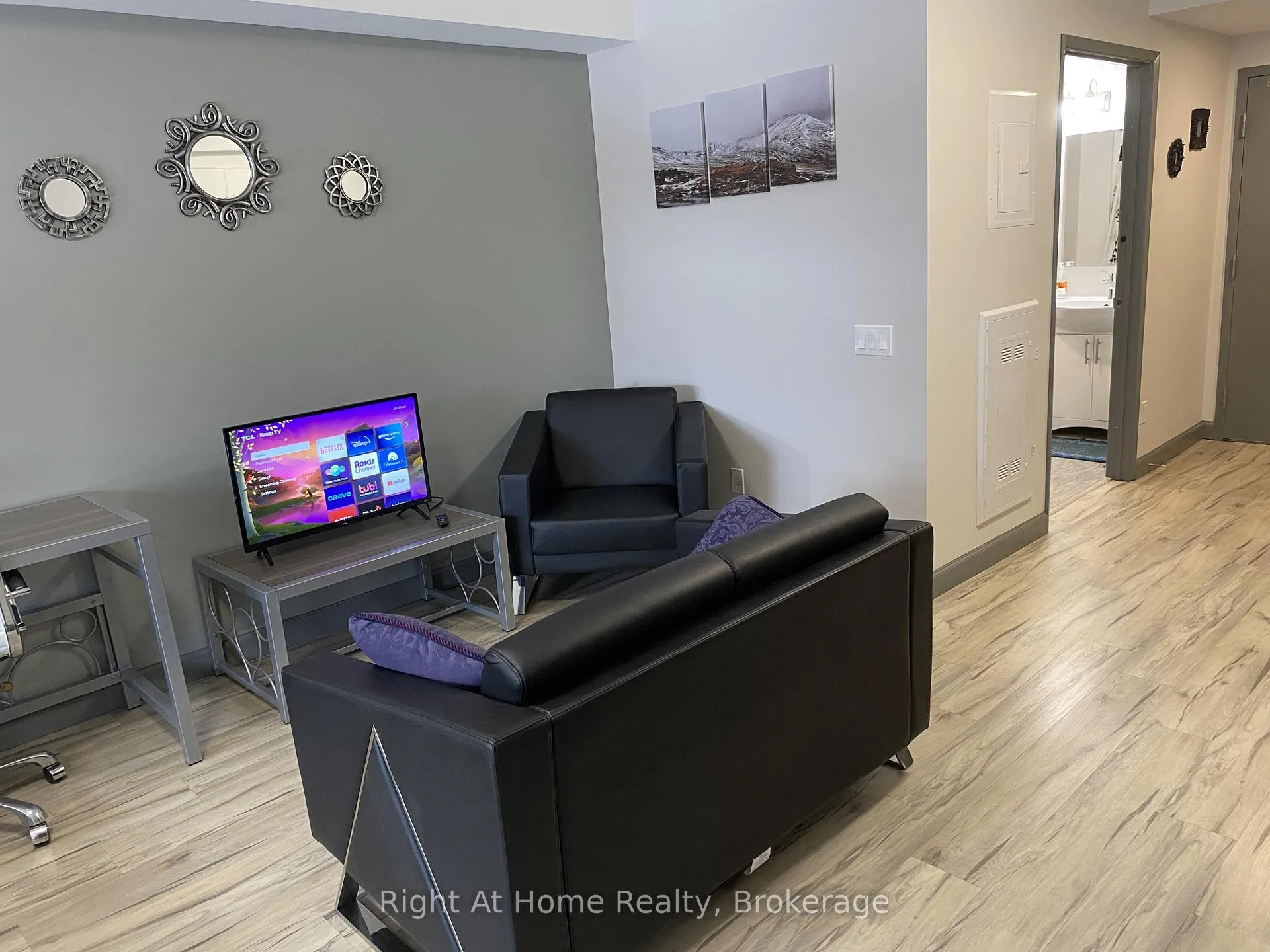 Photo 9 of Unit 1710, 258A Sunview Street, Waterloo, Beechwood/University — HOMEH