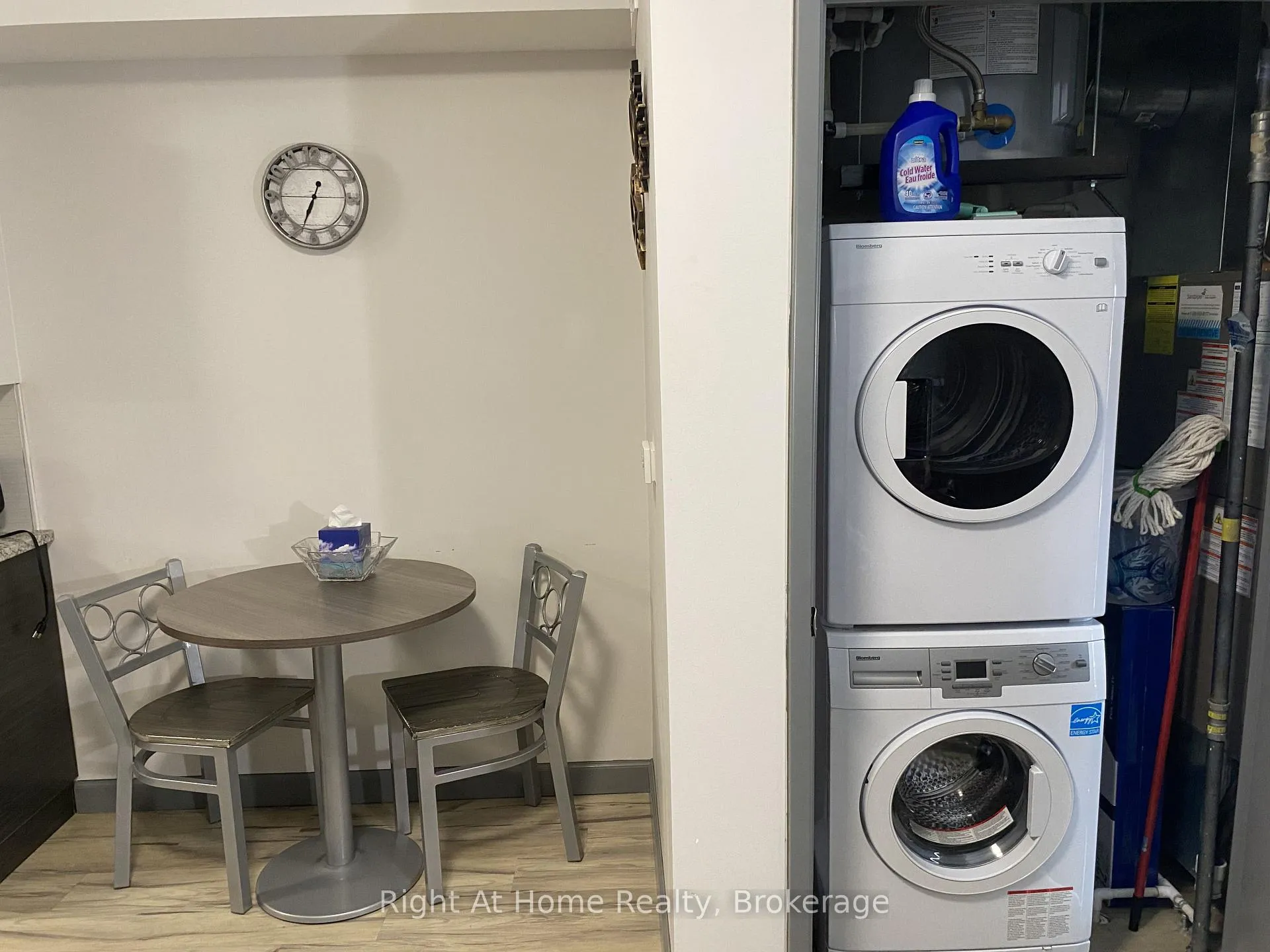 Photo 13 of Unit 1710, 258A Sunview Street, Waterloo, Beechwood/University — HOMEH