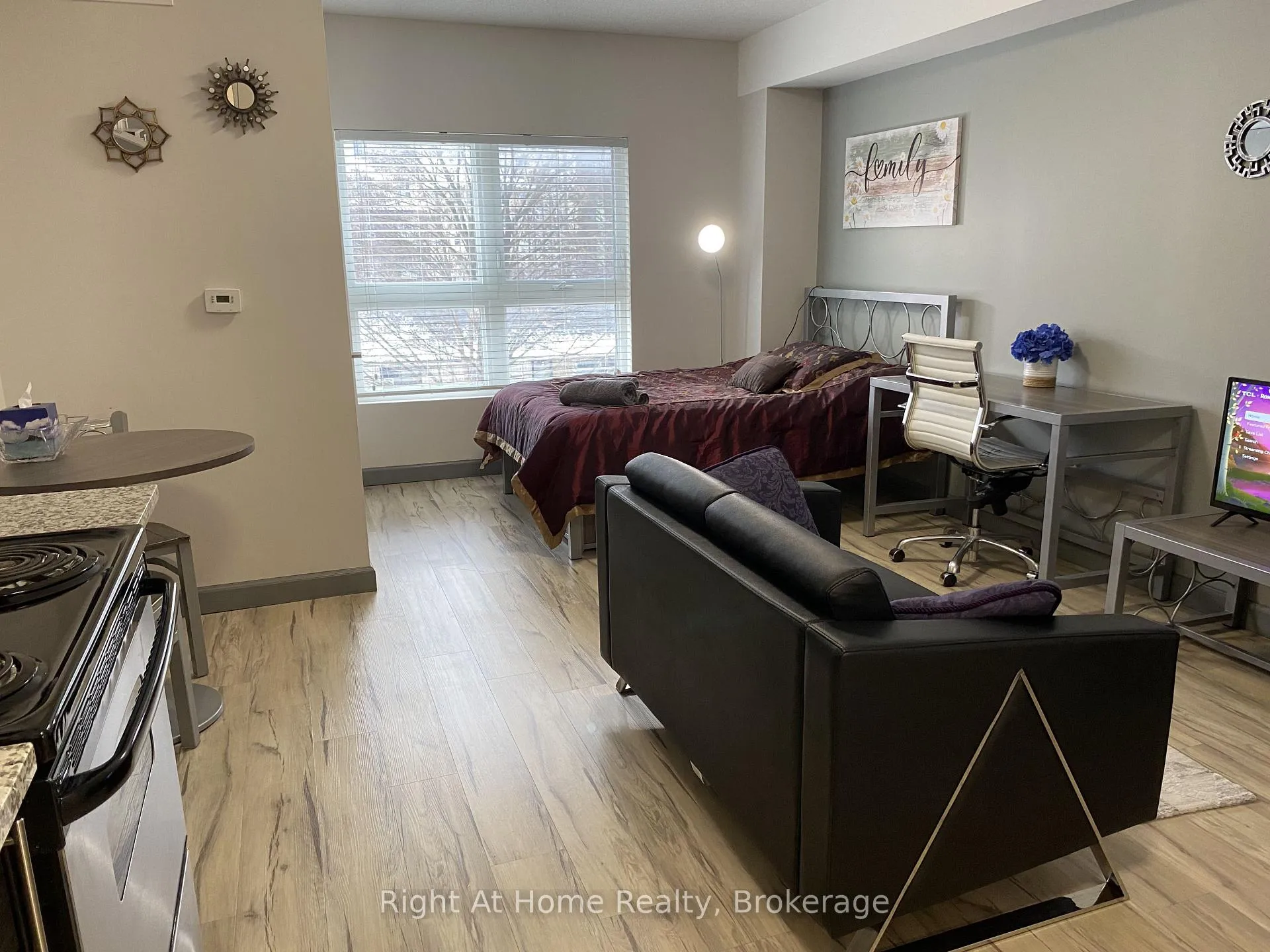Photo 14 of Unit 1710, 258A Sunview Street, Waterloo, Beechwood/University — HOMEH