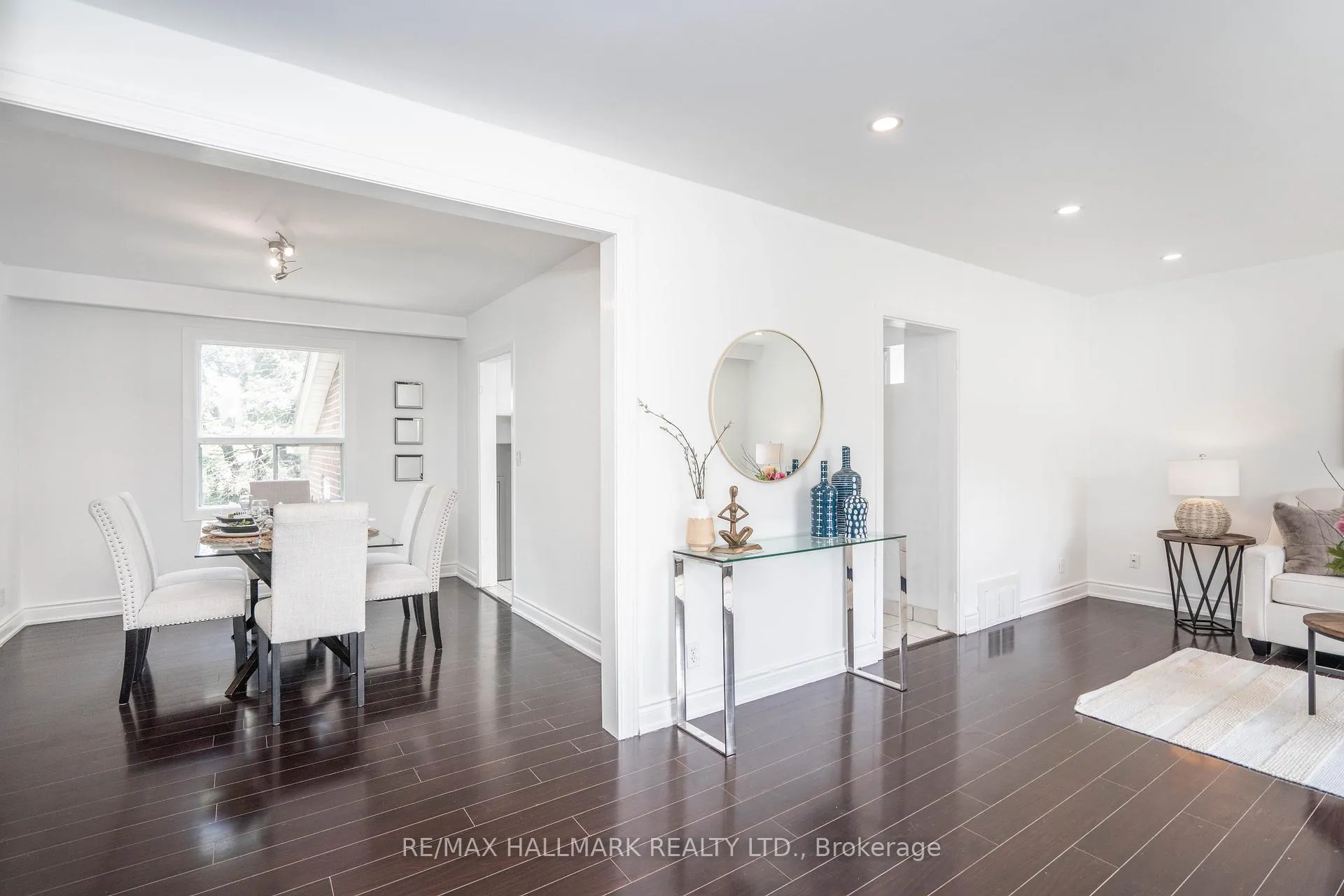 Photo 6 of 104 Highland Park Boulevard, Markham, Grandview — HOMEH
