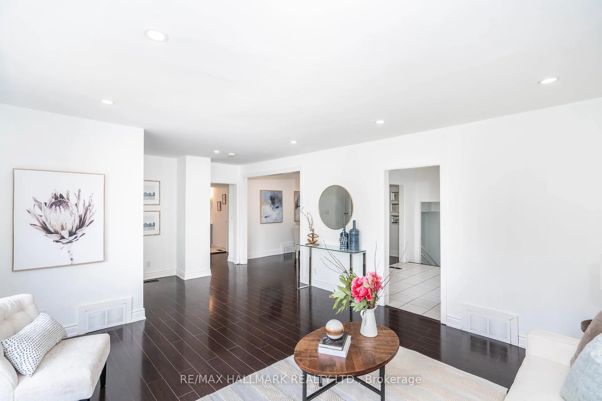 Photo 11 of 104 Highland Park Boulevard, Markham, Grandview — HOMEH