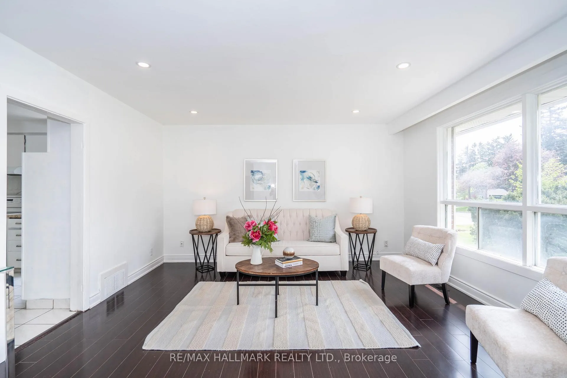 Photo 12 of 104 Highland Park Boulevard, Markham, Grandview — HOMEH