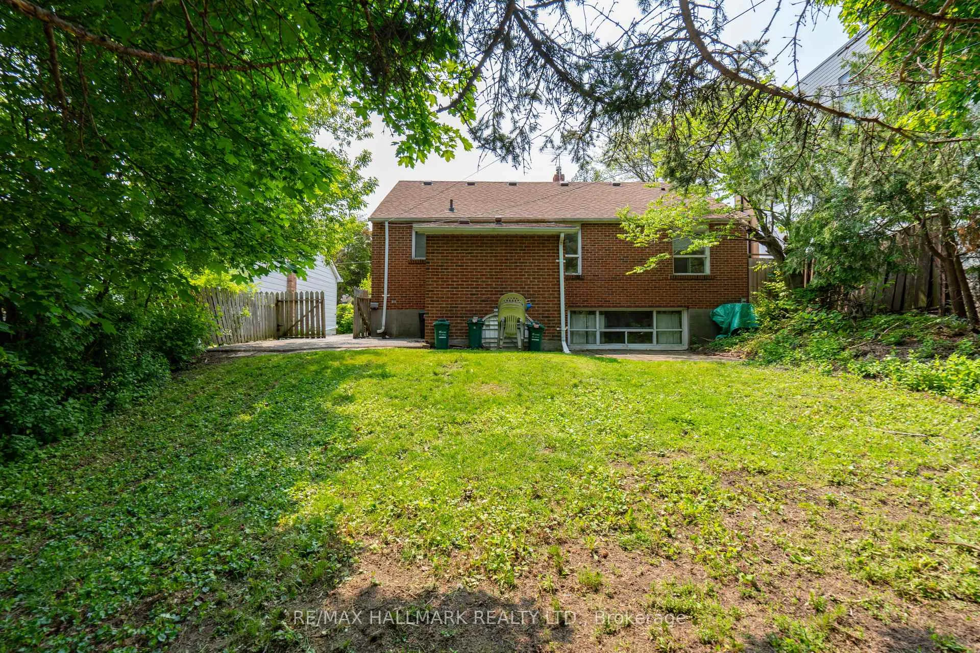 Photo 35 of 104 Highland Park Boulevard, Markham, Grandview — HOMEH