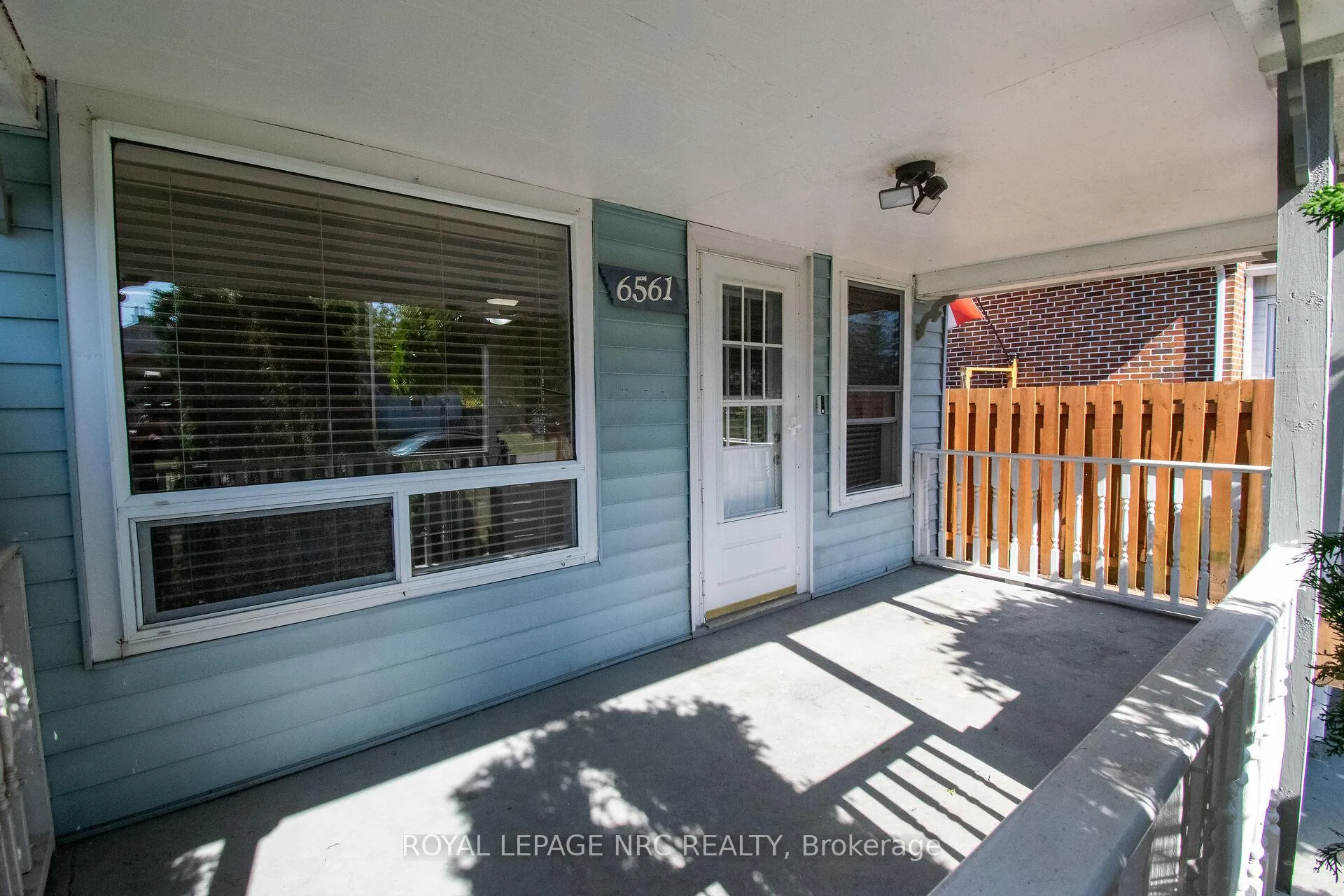 Photo 2 of 6561 Bellevue Street, Niagara Falls, Morrison — HOMEH
