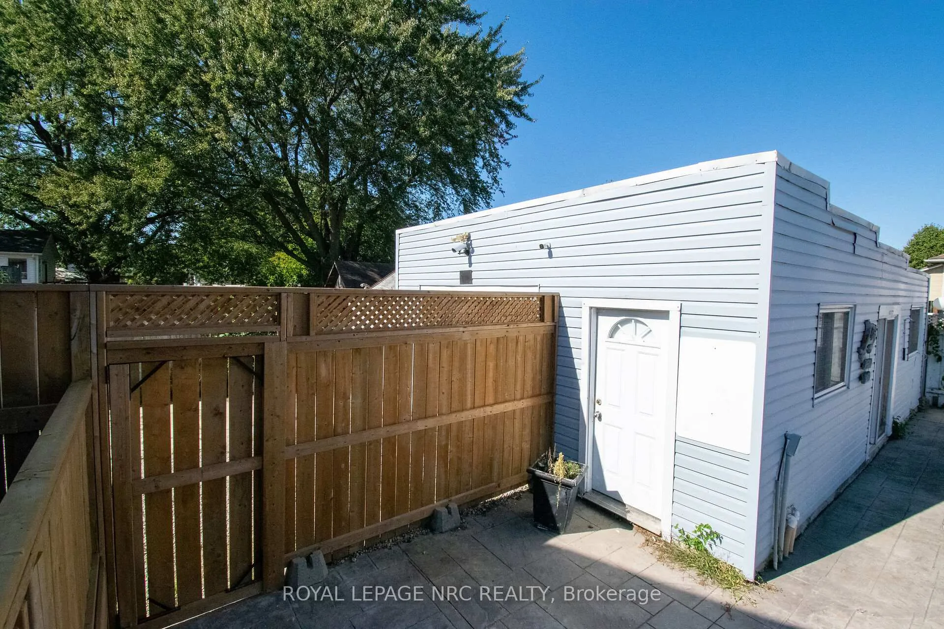 Photo 5 of 6561 Bellevue Street, Niagara Falls, Morrison — HOMEH