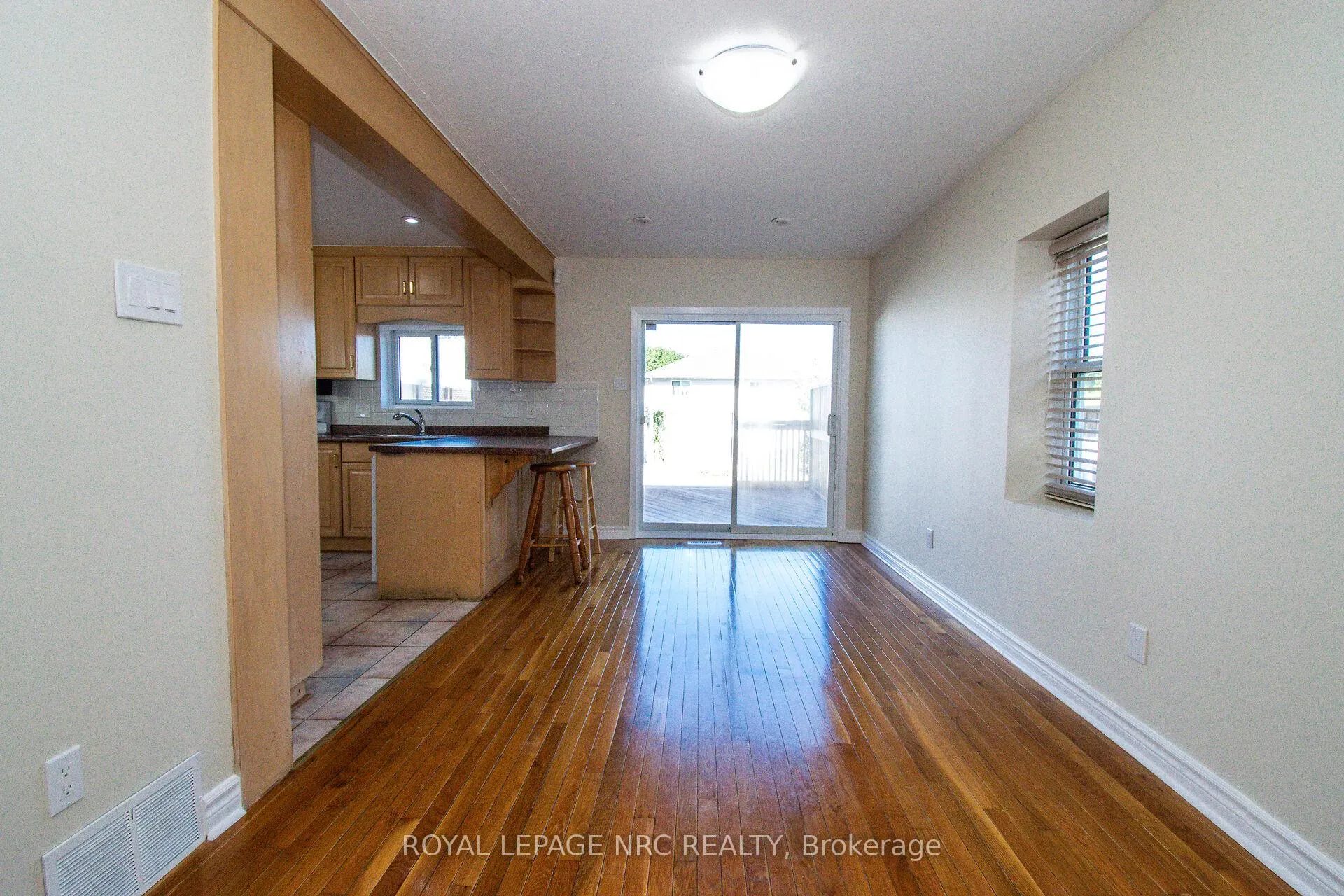 Photo 9 of 6561 Bellevue Street, Niagara Falls, Morrison — HOMEH