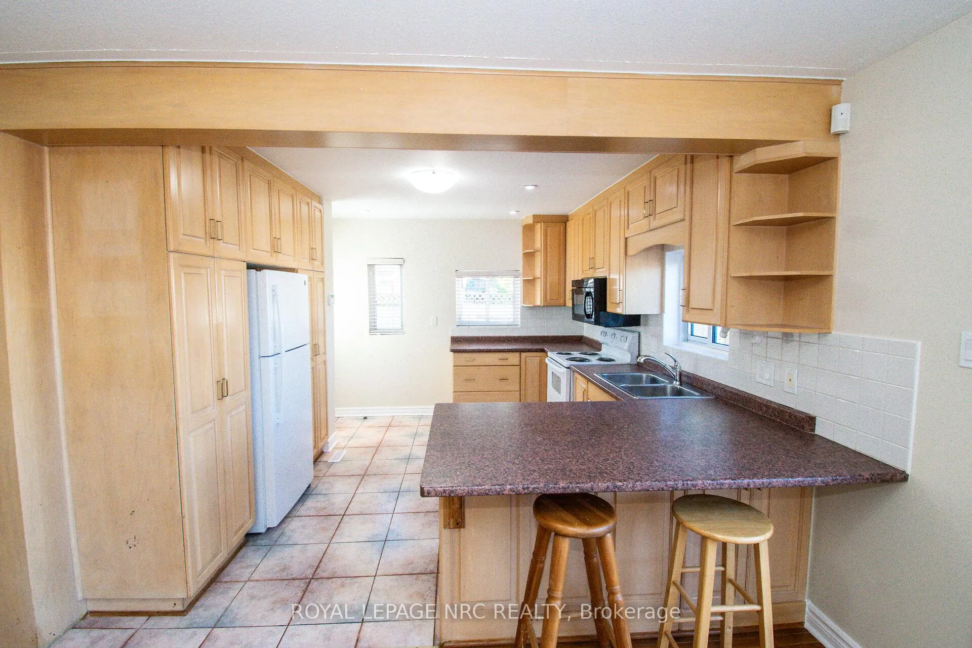 Photo 11 of 6561 Bellevue Street, Niagara Falls, Morrison — HOMEH