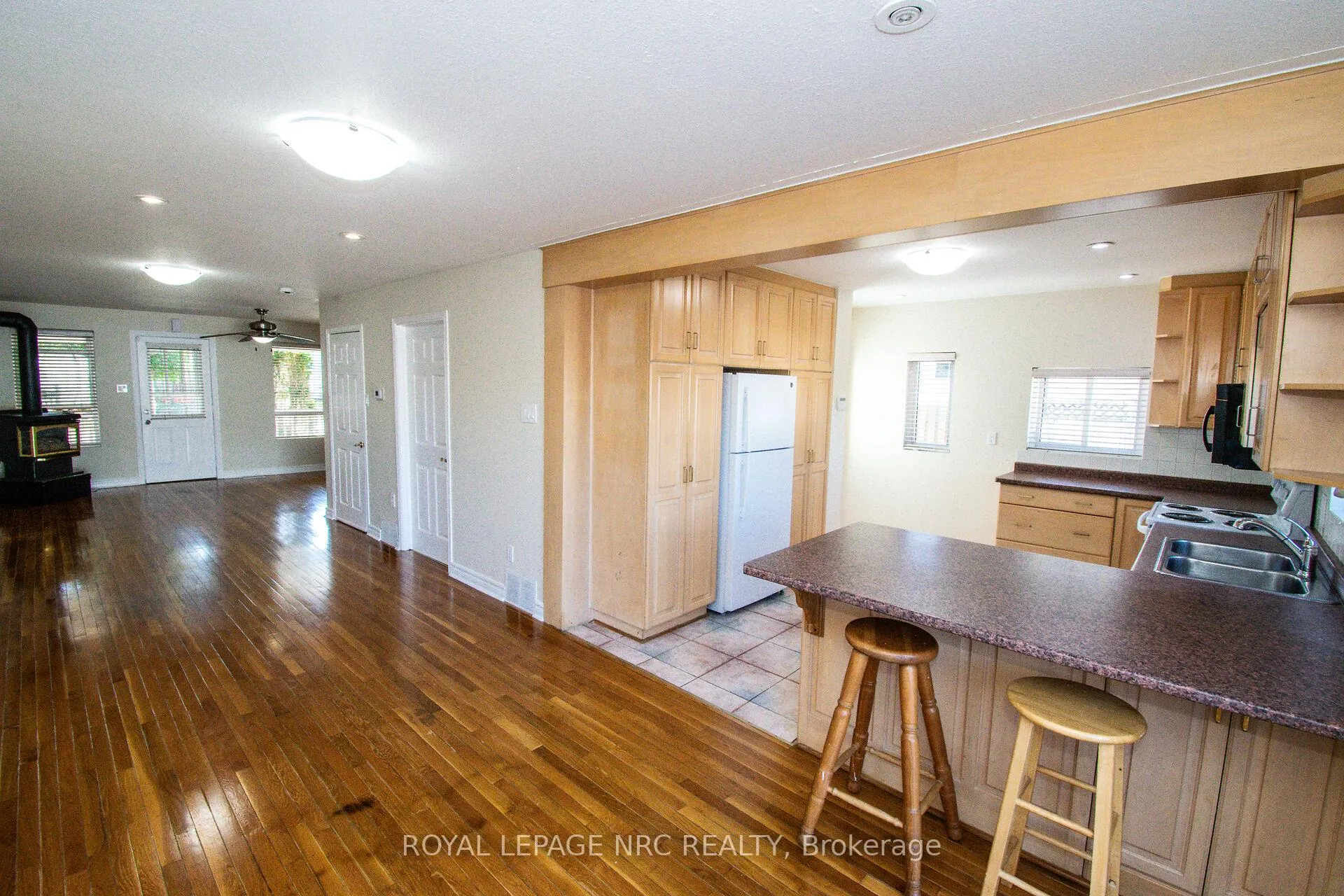 Photo 12 of 6561 Bellevue Street, Niagara Falls, Morrison — HOMEH