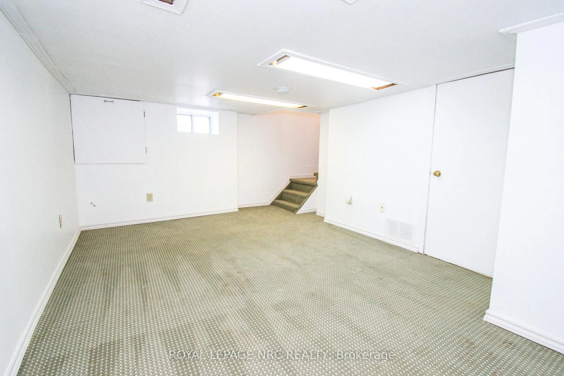 Photo 26 of 6561 Bellevue Street, Niagara Falls, Morrison — HOMEH