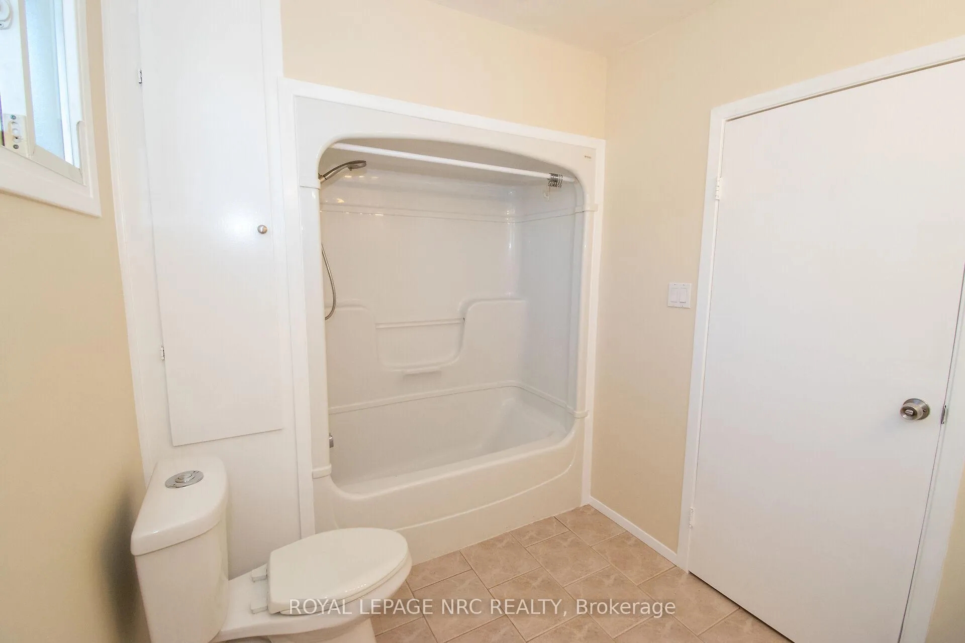 Photo 40 of 6561 Bellevue Street, Niagara Falls, Morrison — HOMEH