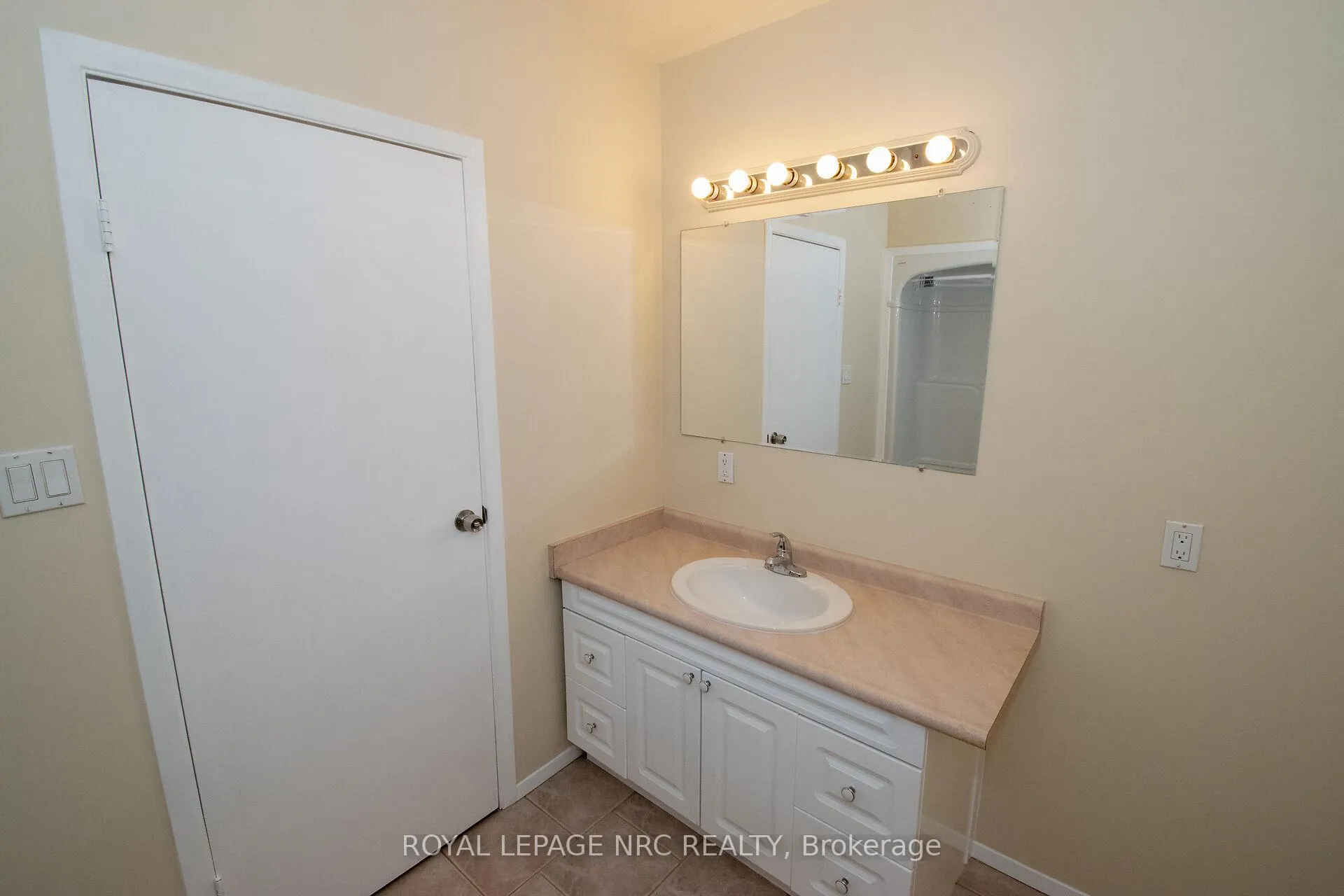 Photo 41 of 6561 Bellevue Street, Niagara Falls, Morrison — HOMEH