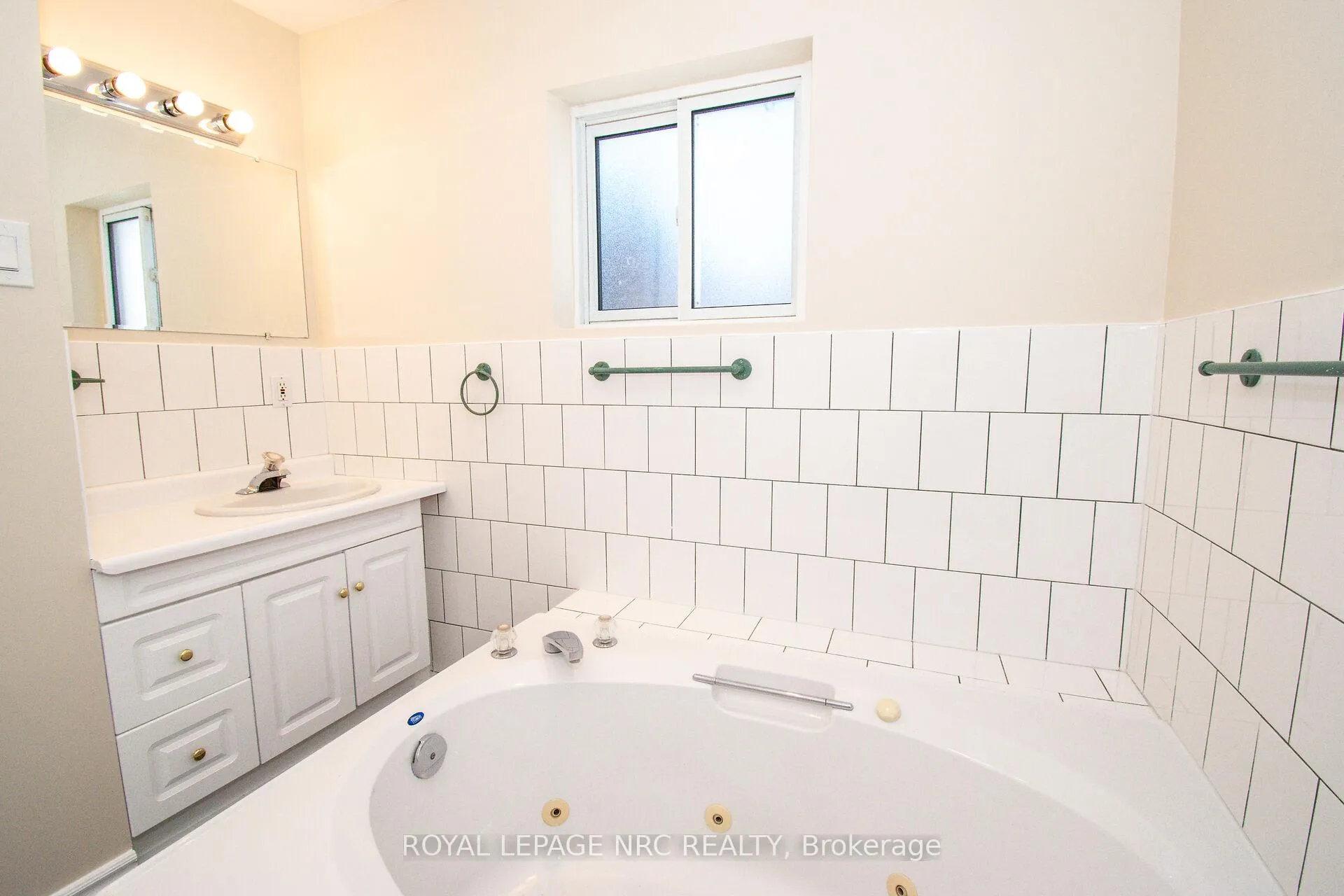 Photo 43 of 6561 Bellevue Street, Niagara Falls, Morrison — HOMEH