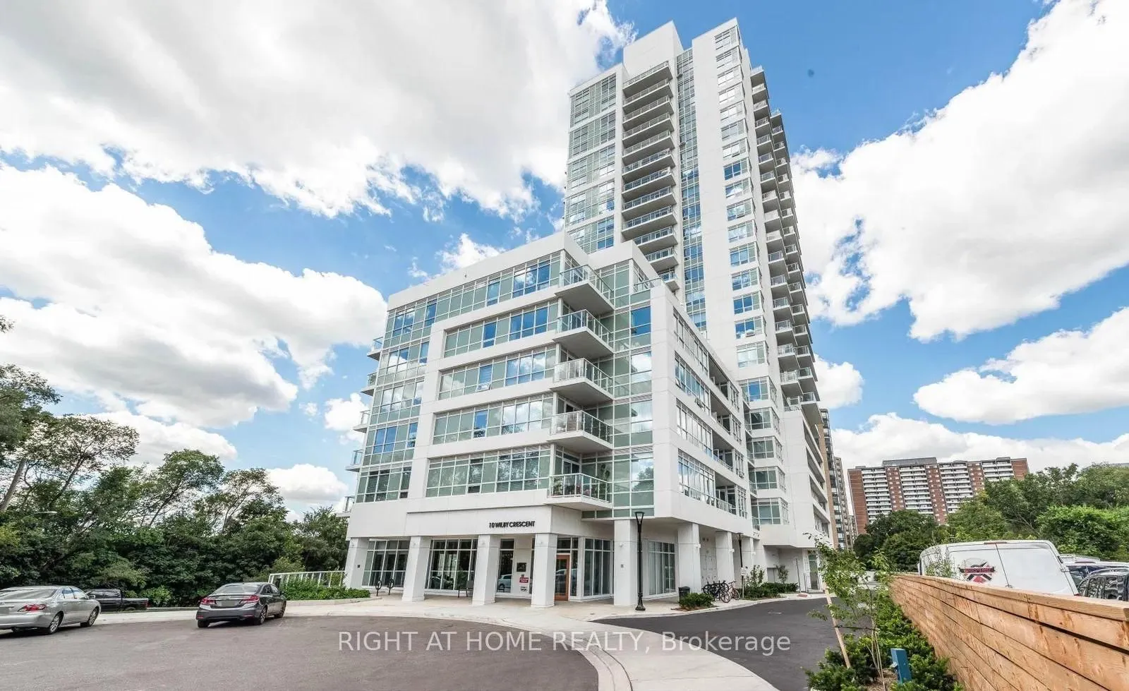 Front of Unit 202, 10 Wilby Crescent