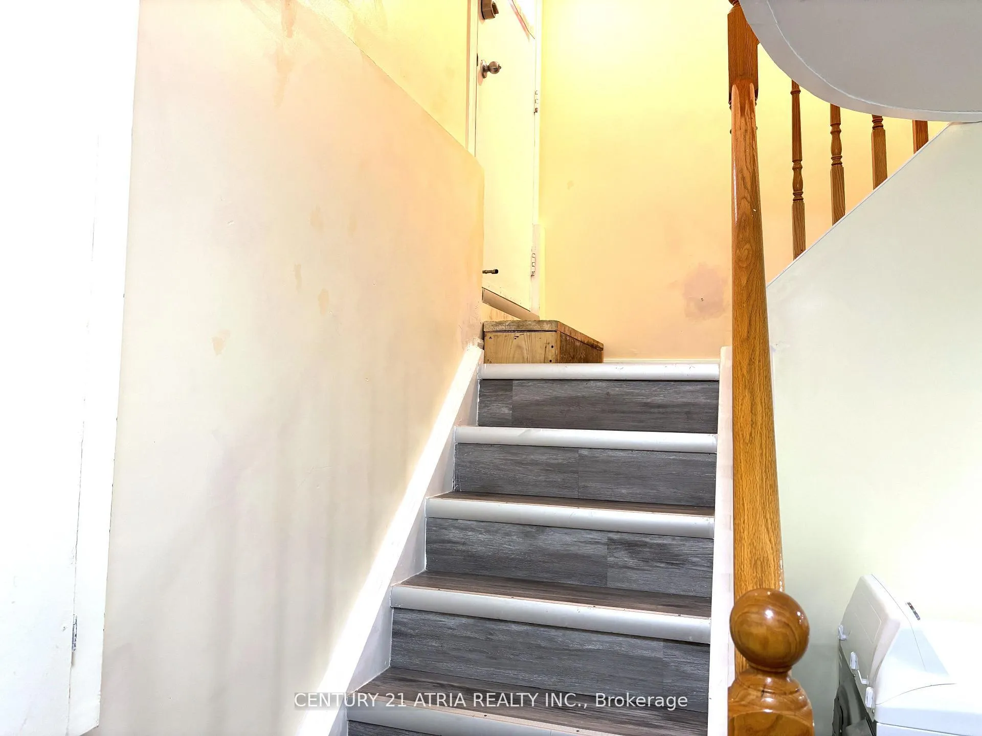 Photo 4 of Unit Bsmt, 53 Forbes Crescent, Markham, Milliken Mills East — HOMEH