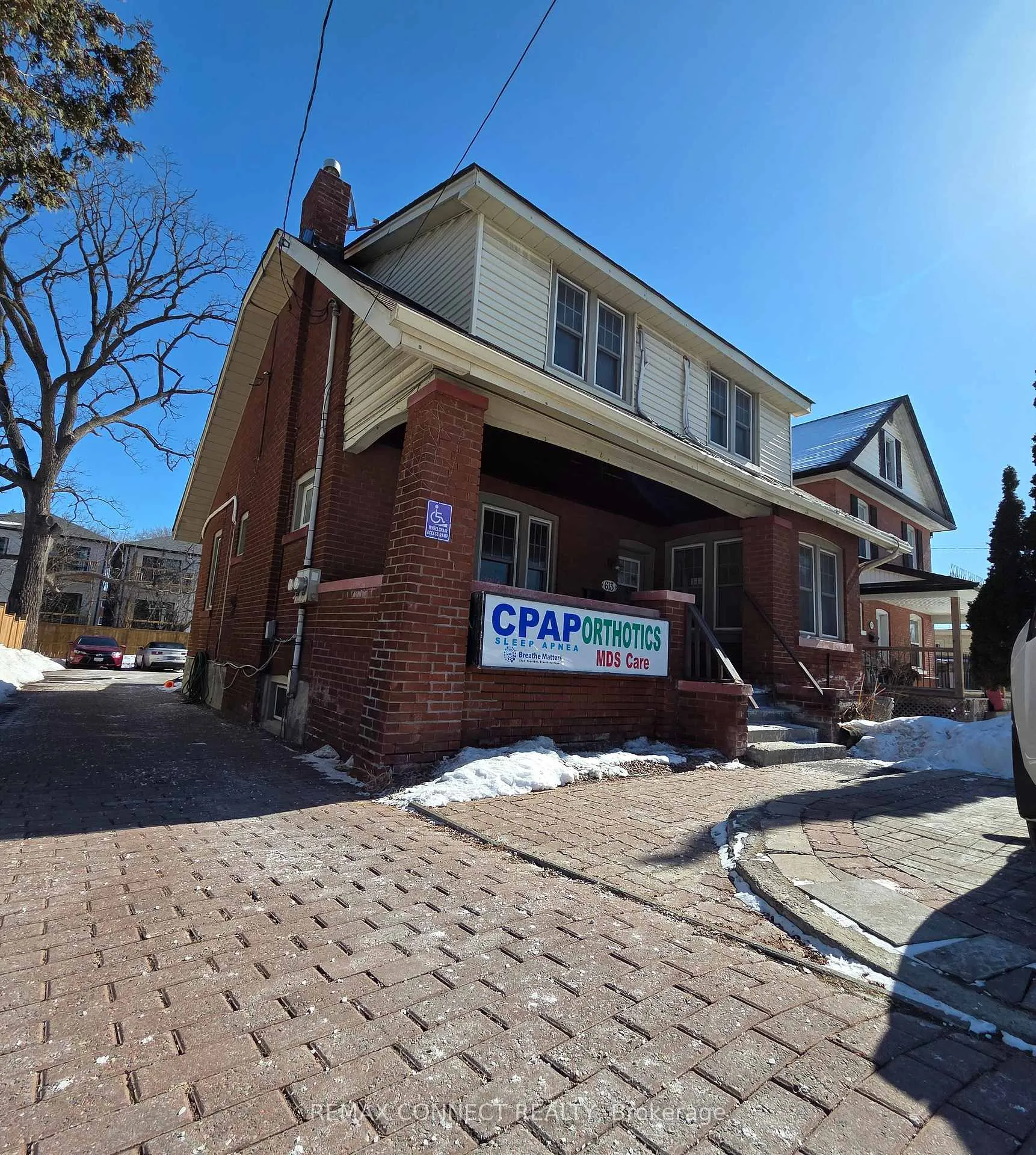 Photo 2 of 613 Brock Street S, Whitby, Downtown Whitby — HOMEH