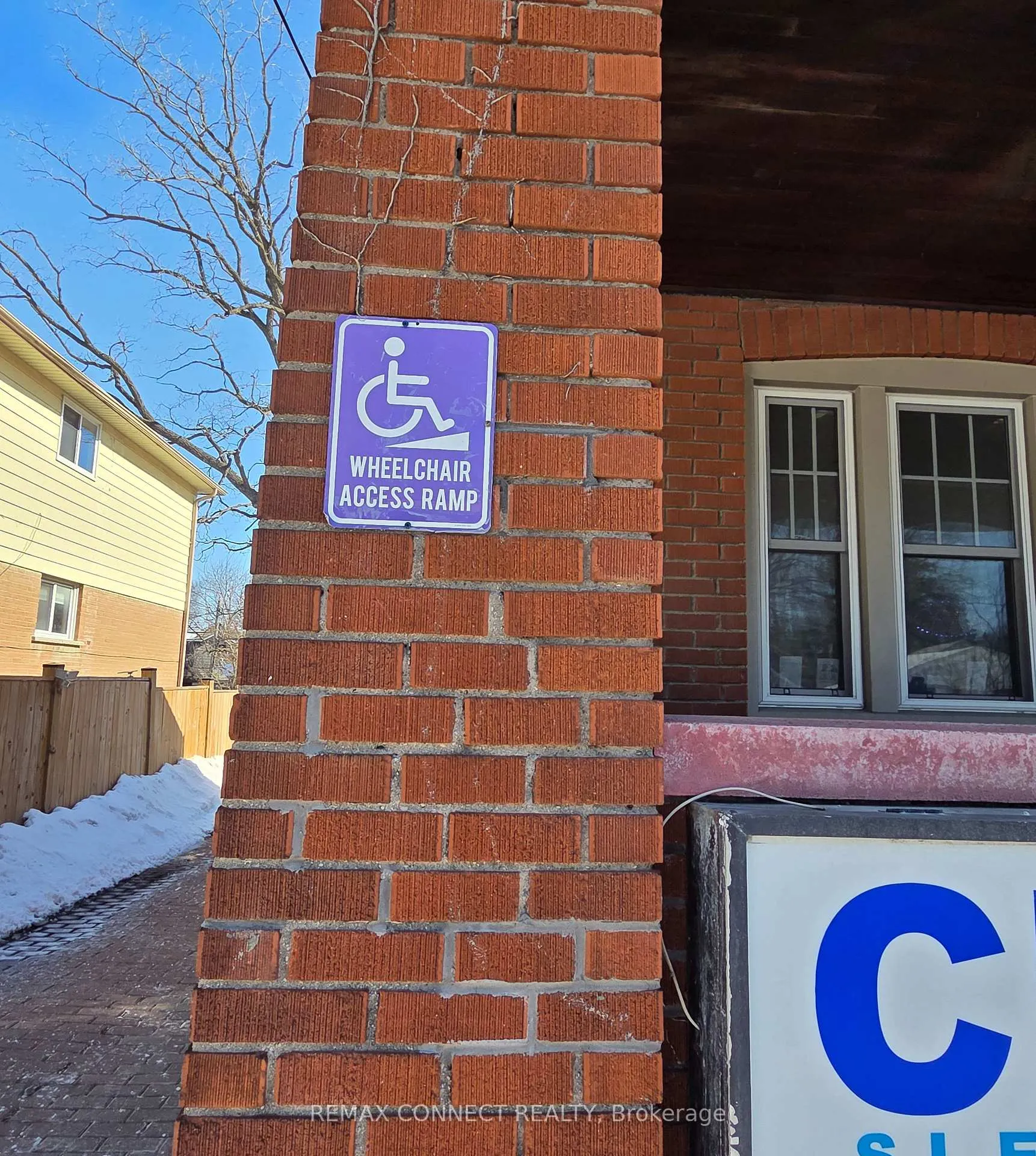 Photo 6 of 613 Brock Street S, Whitby, Downtown Whitby — HOMEH