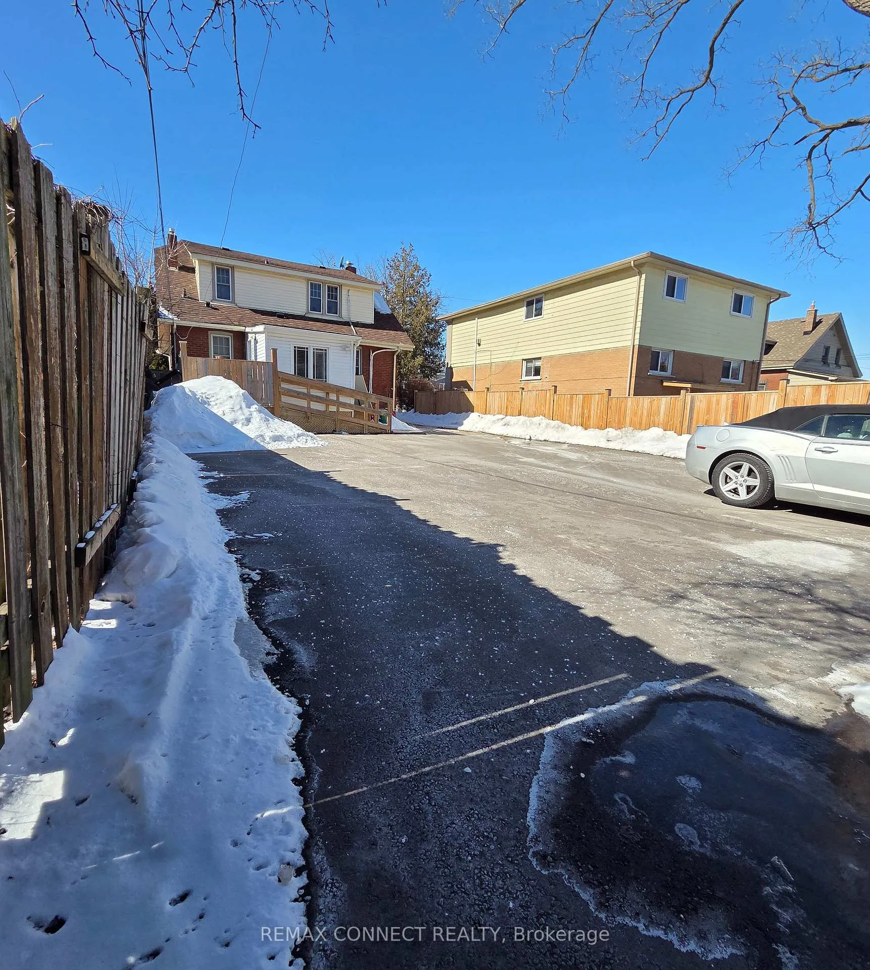 Photo 7 of 613 Brock Street S, Whitby, Downtown Whitby — HOMEH