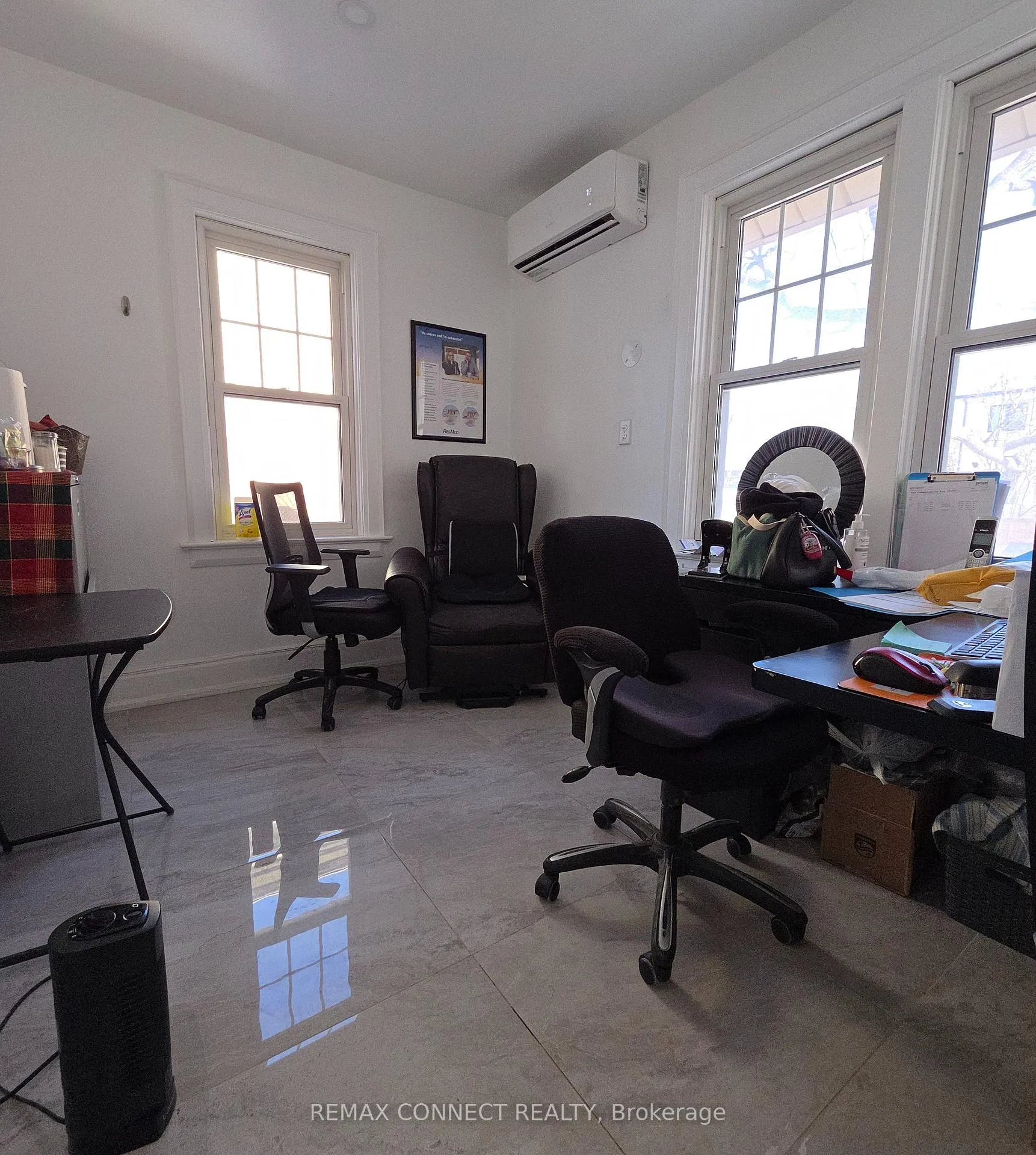 Photo 17 of 613 Brock Street S, Whitby, Downtown Whitby — HOMEH