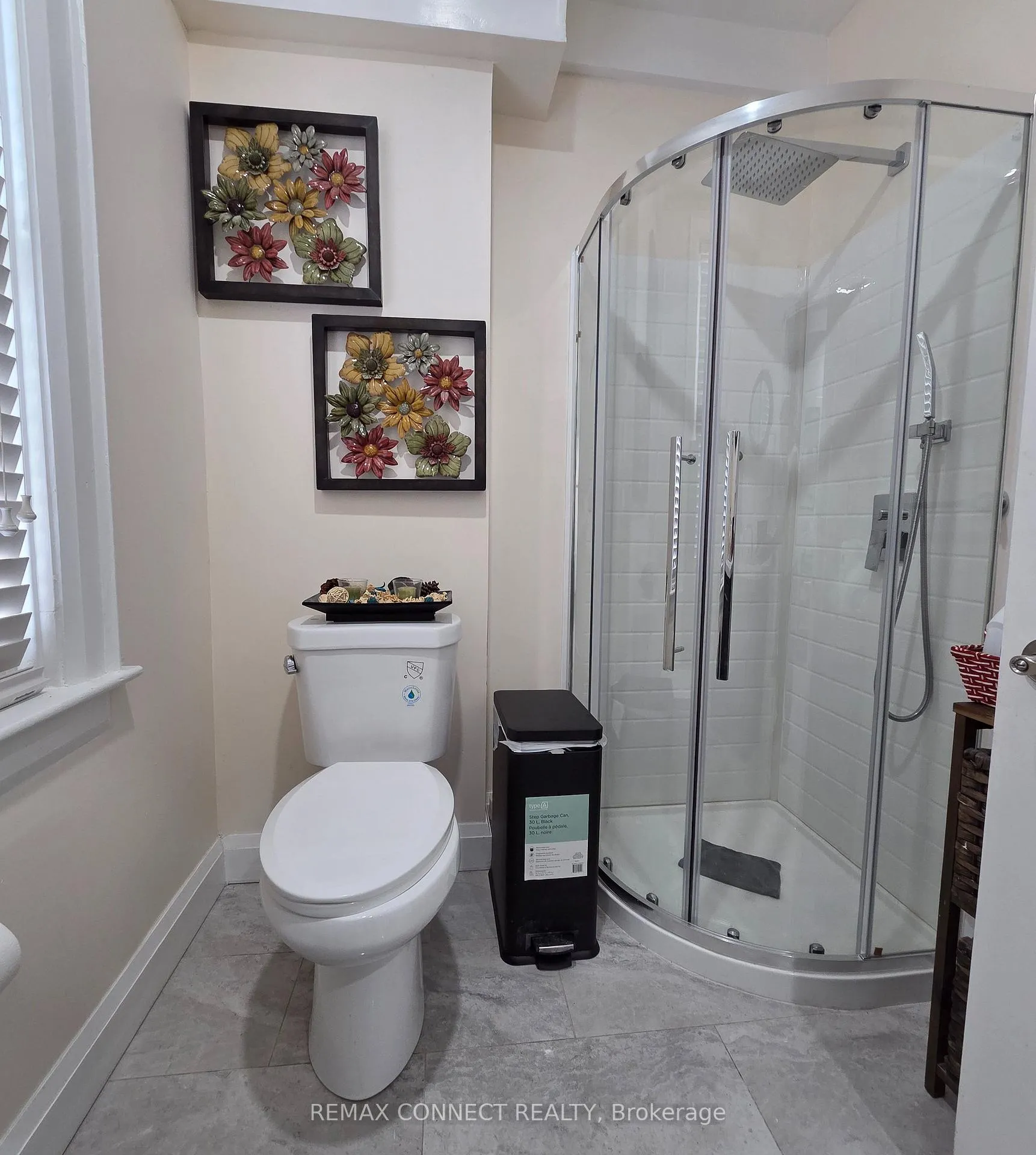 Photo 18 of 613 Brock Street S, Whitby, Downtown Whitby — HOMEH
