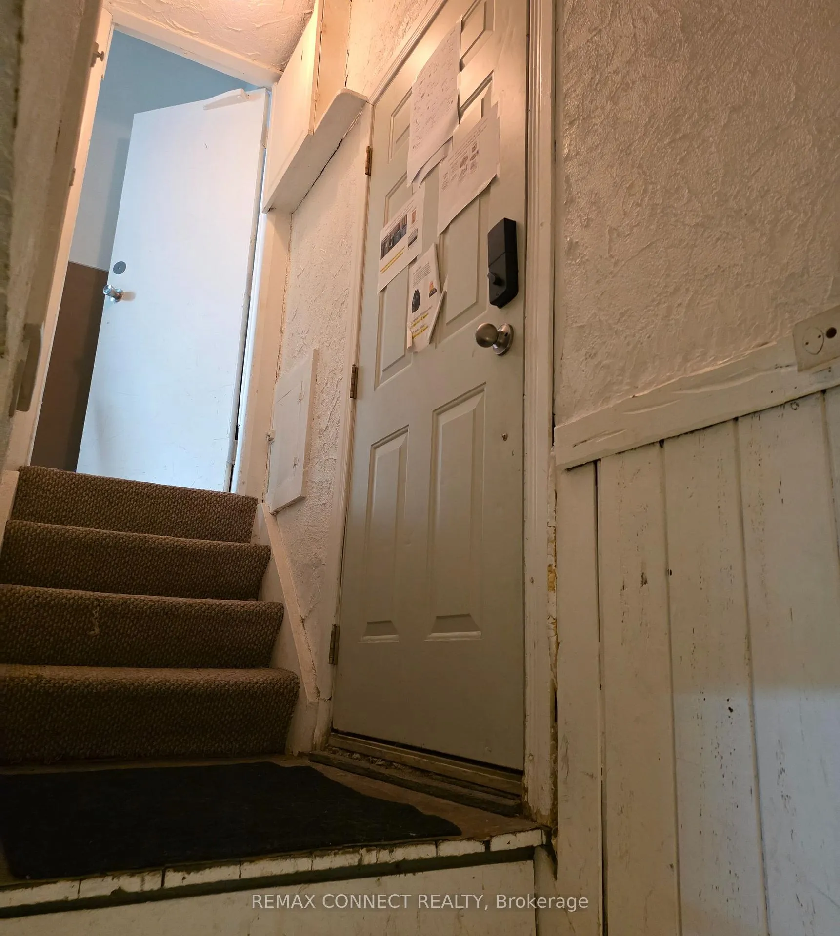 Photo 26 of 613 Brock Street S, Whitby, Downtown Whitby — HOMEH