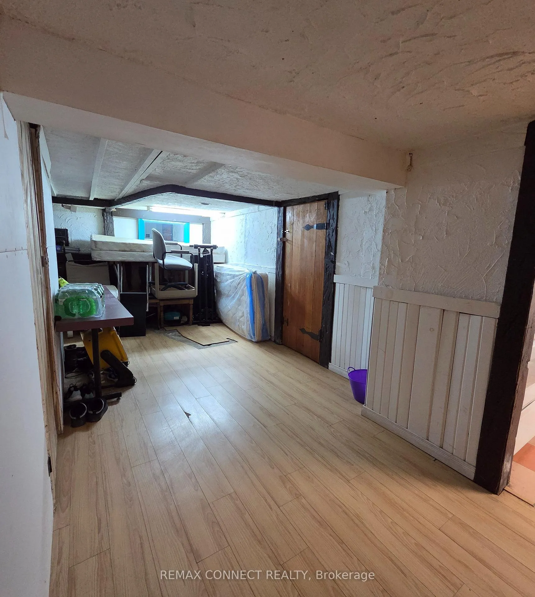 Photo 28 of 613 Brock Street S, Whitby, Downtown Whitby — HOMEH