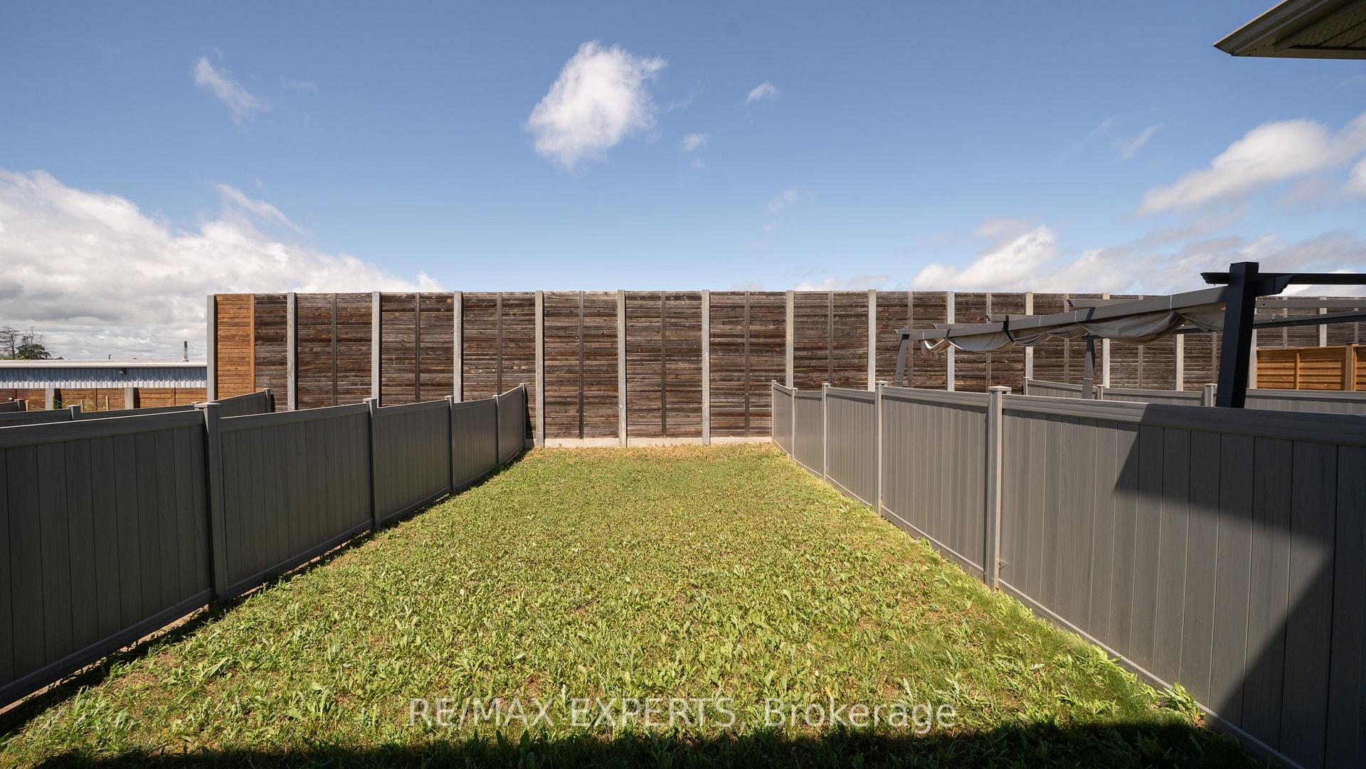 Photo 38 of 24A Tatton Court, King, King City — HOMEH