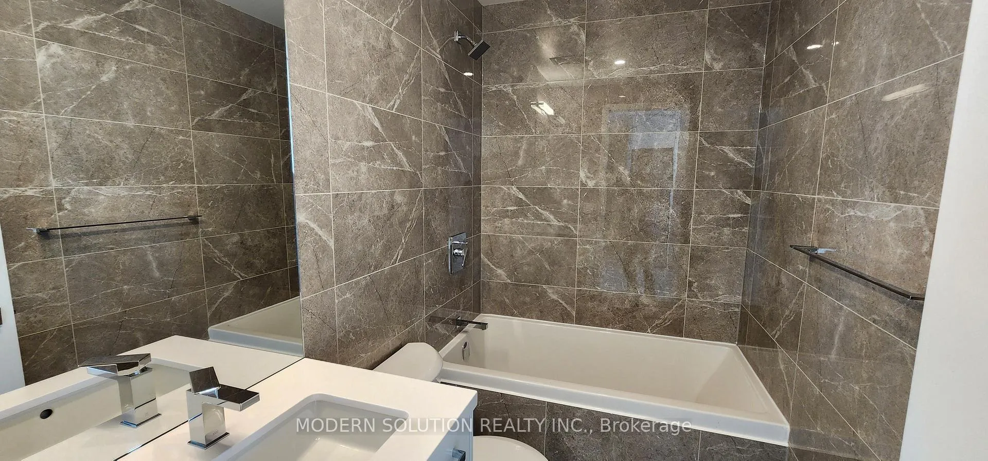 Photo 9 of Unit 2302, 284 King Street E, Toronto, Moss Park — HOMEH