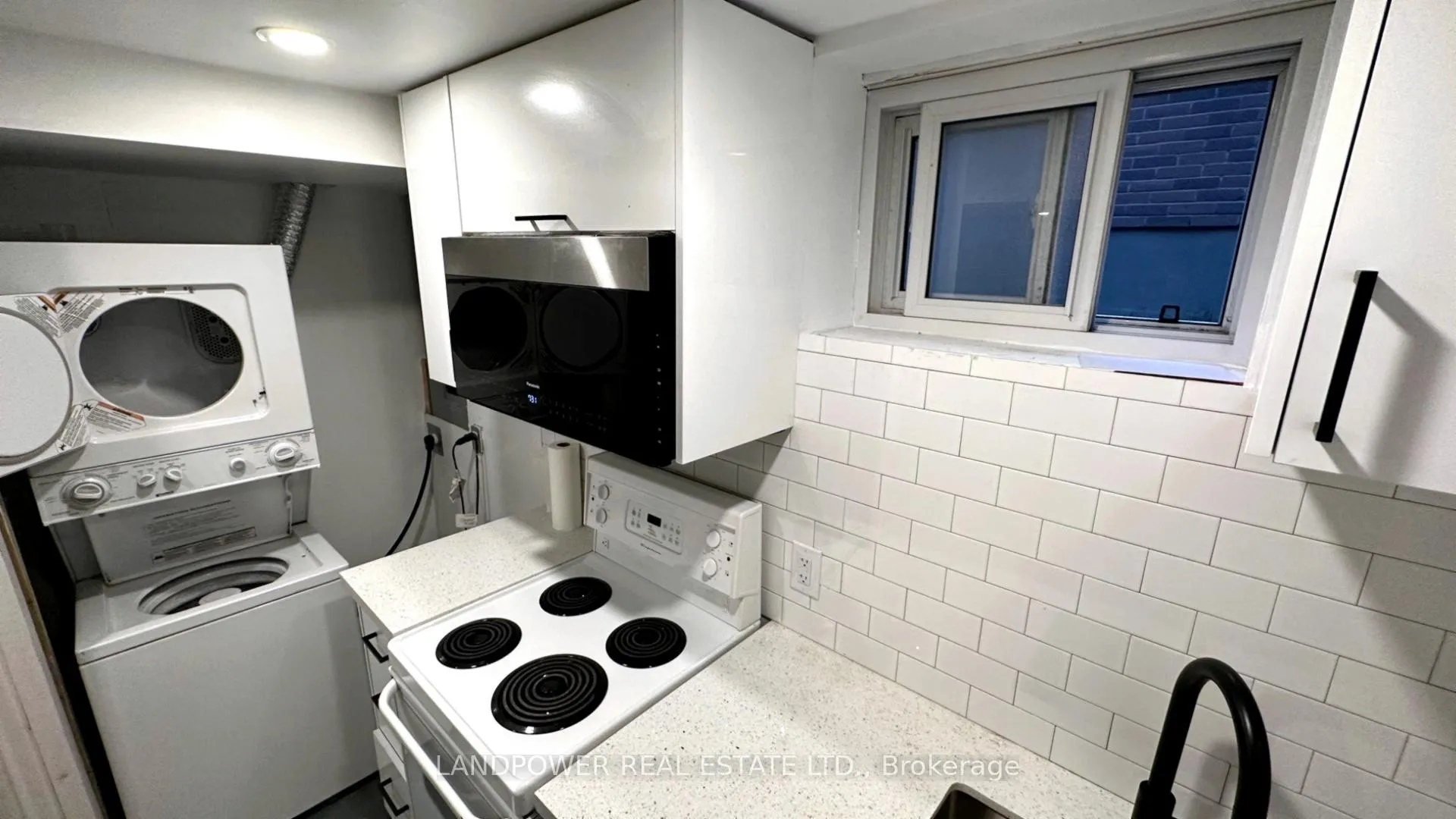 Photo 8 of Unit Bsmt, 1295 Commerce Street, Pickering, Bay Ridges — HOMEH