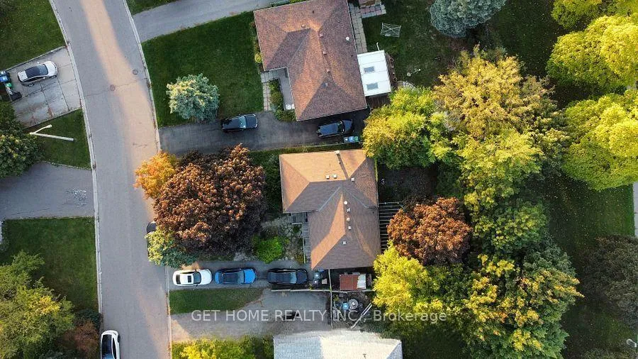 Photo 1 of 38 Dunblaine Crescent, Brampton, Southgate — HOMEH