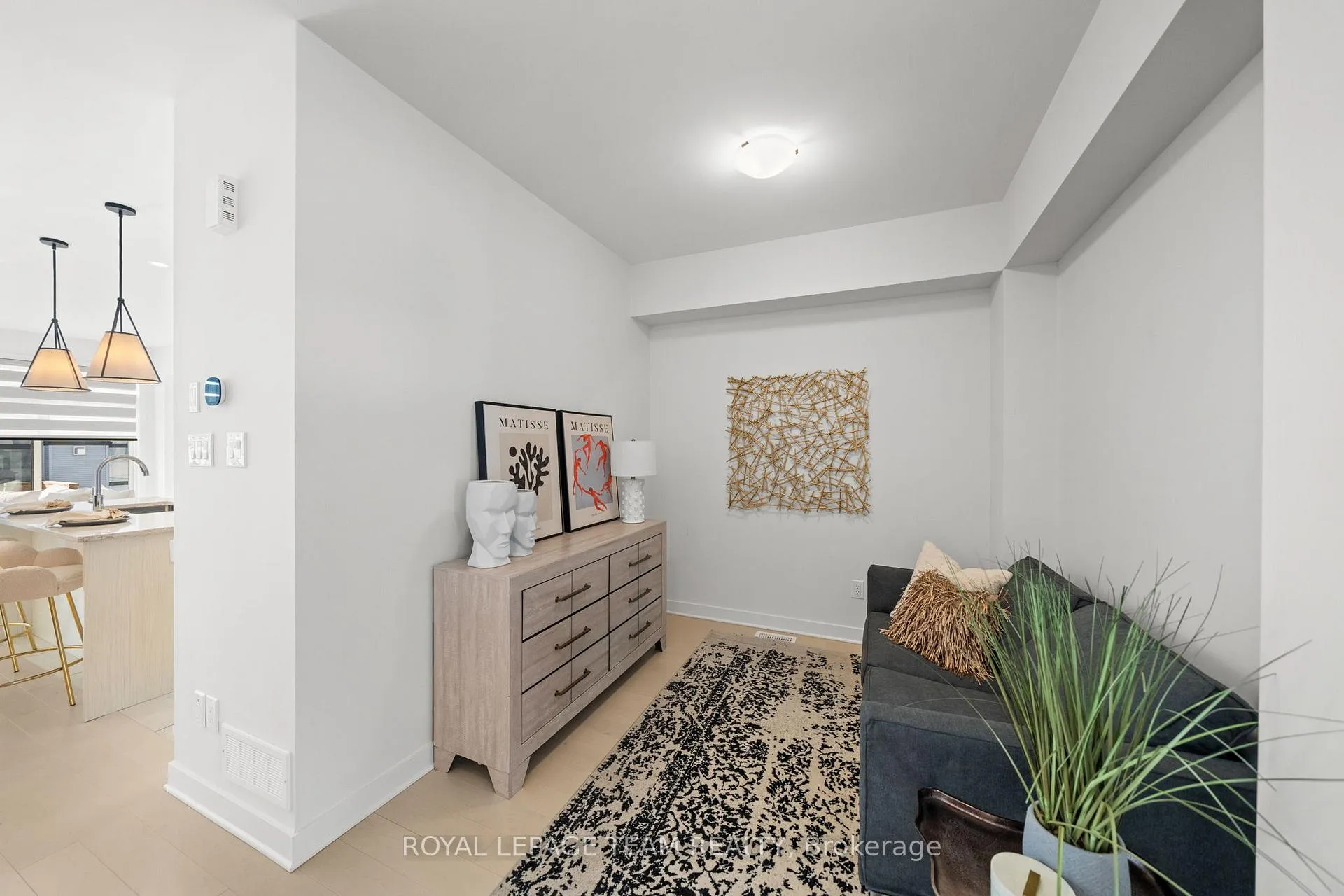 Photo 3 of 222 Trumpeter Grove, Ottawa, Riverside South/Gloucester Glen — HOMEH