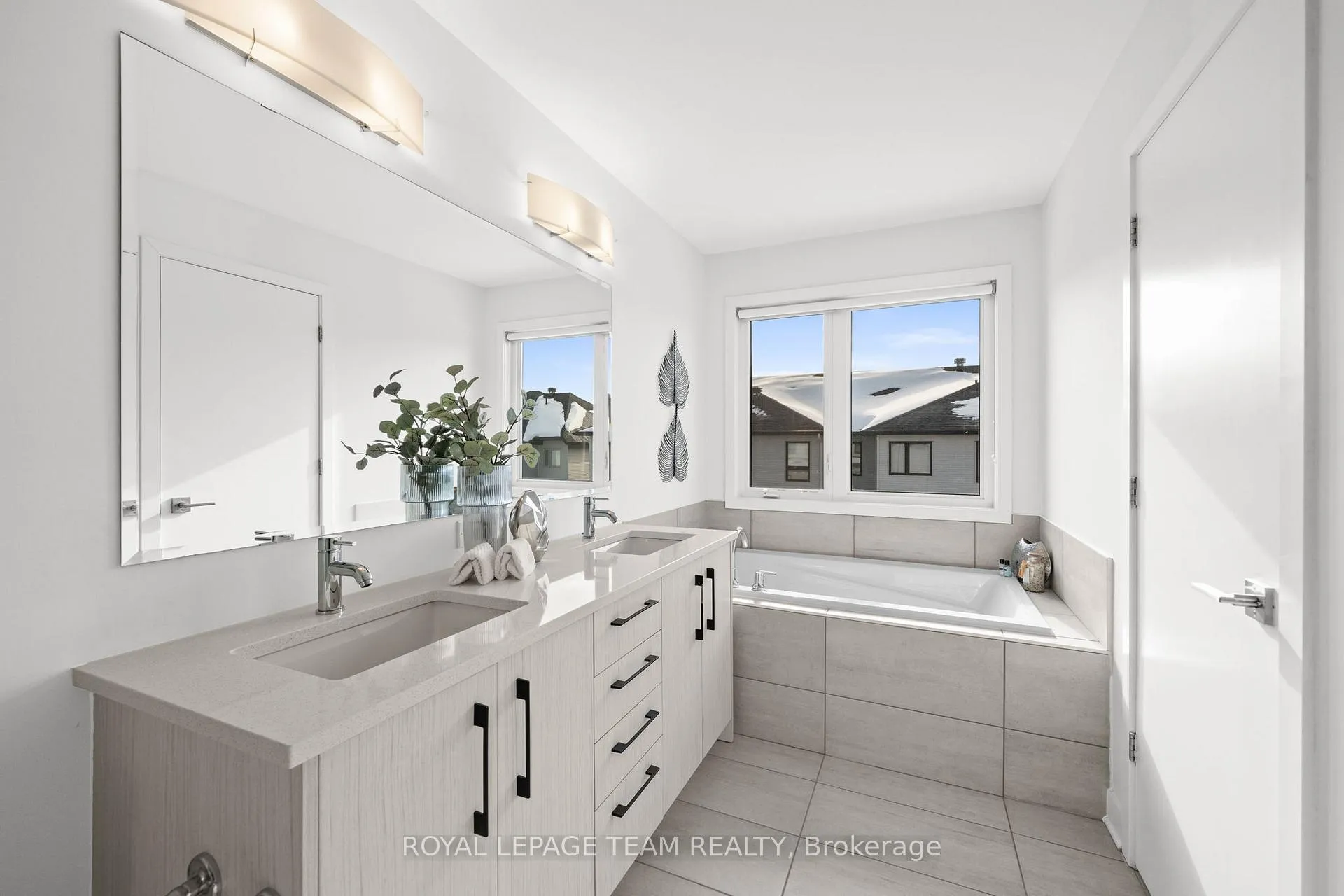 Photo 17 of 222 Trumpeter Grove, Ottawa, Riverside South/Gloucester Glen — HOMEH
